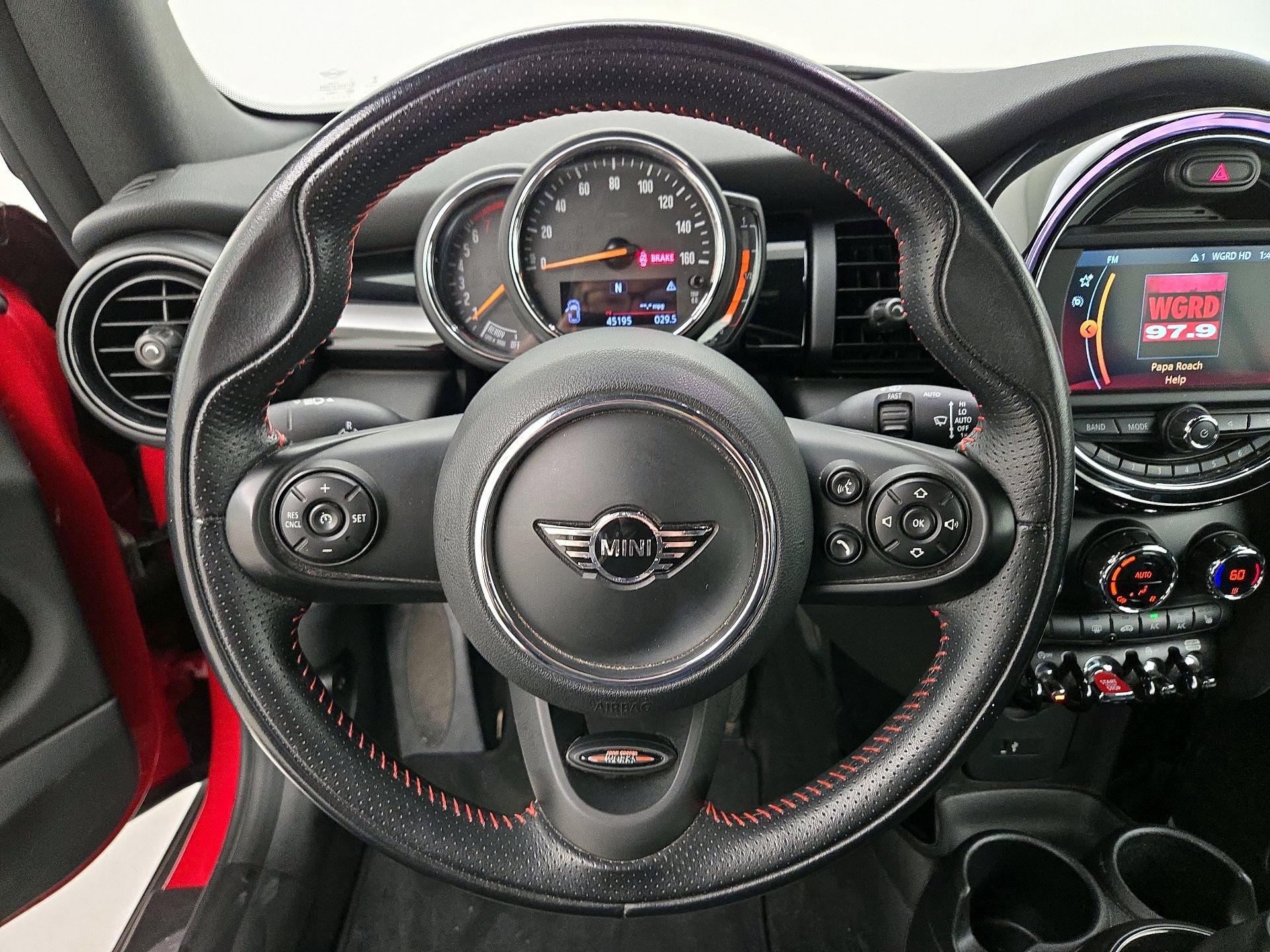 Thumbnail: 2019 MINI Cooper - 10
