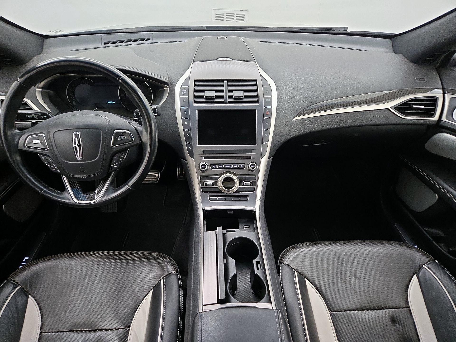 Thumbnail: 2017 Lincoln MKZ - 9