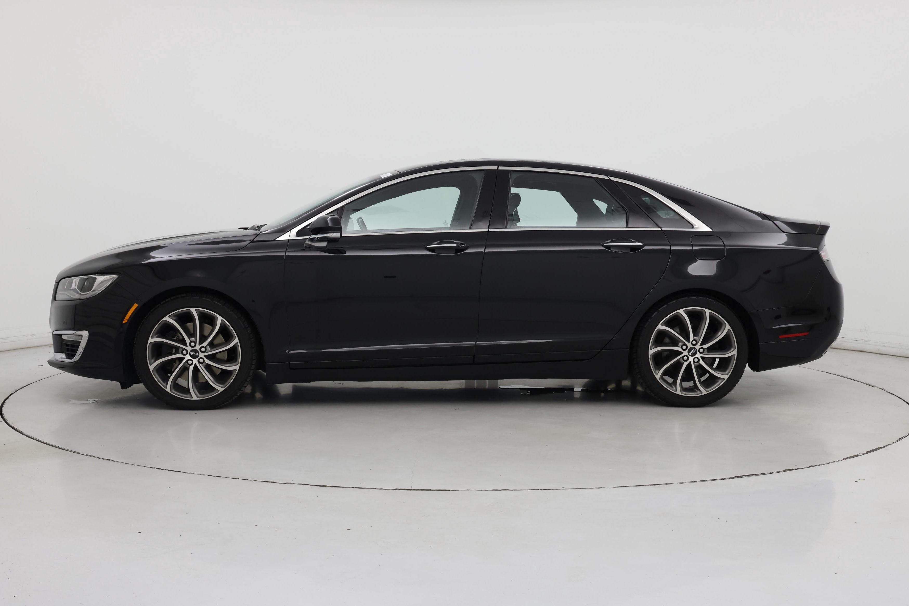 Thumbnail: 2017 Lincoln MKZ - 3