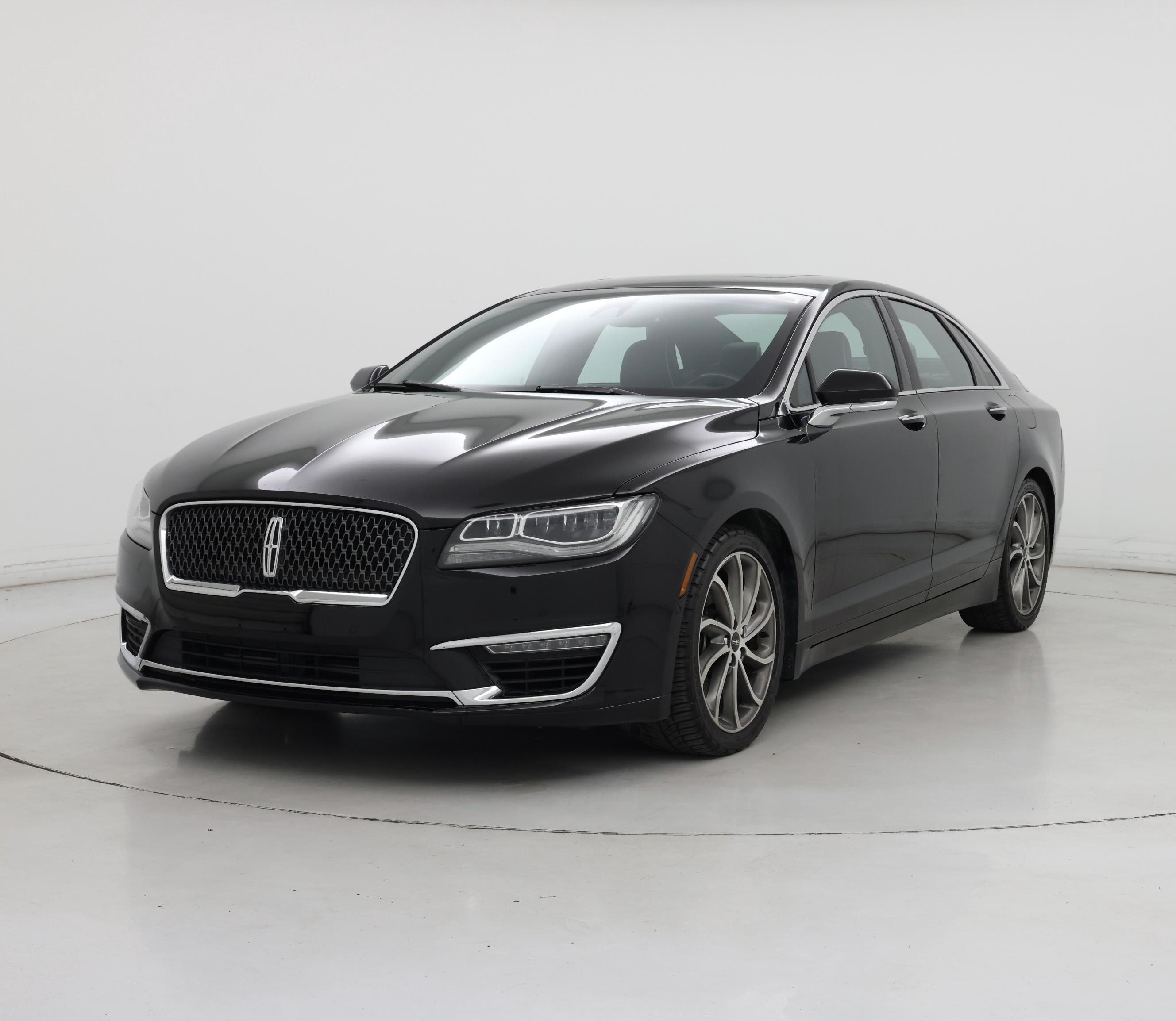 Thumbnail: 2017 Lincoln MKZ - 4