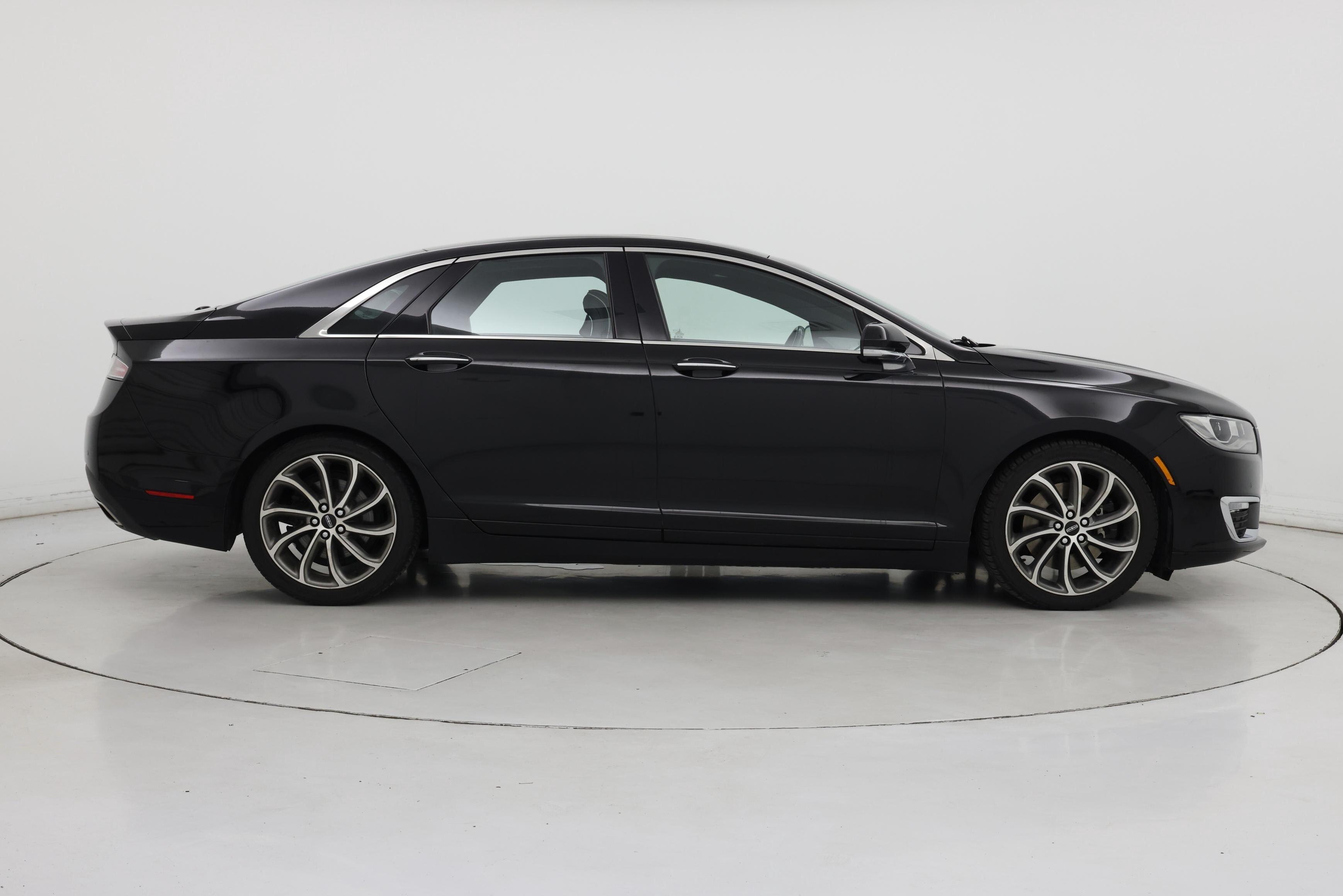 Thumbnail: 2017 Lincoln MKZ - 7