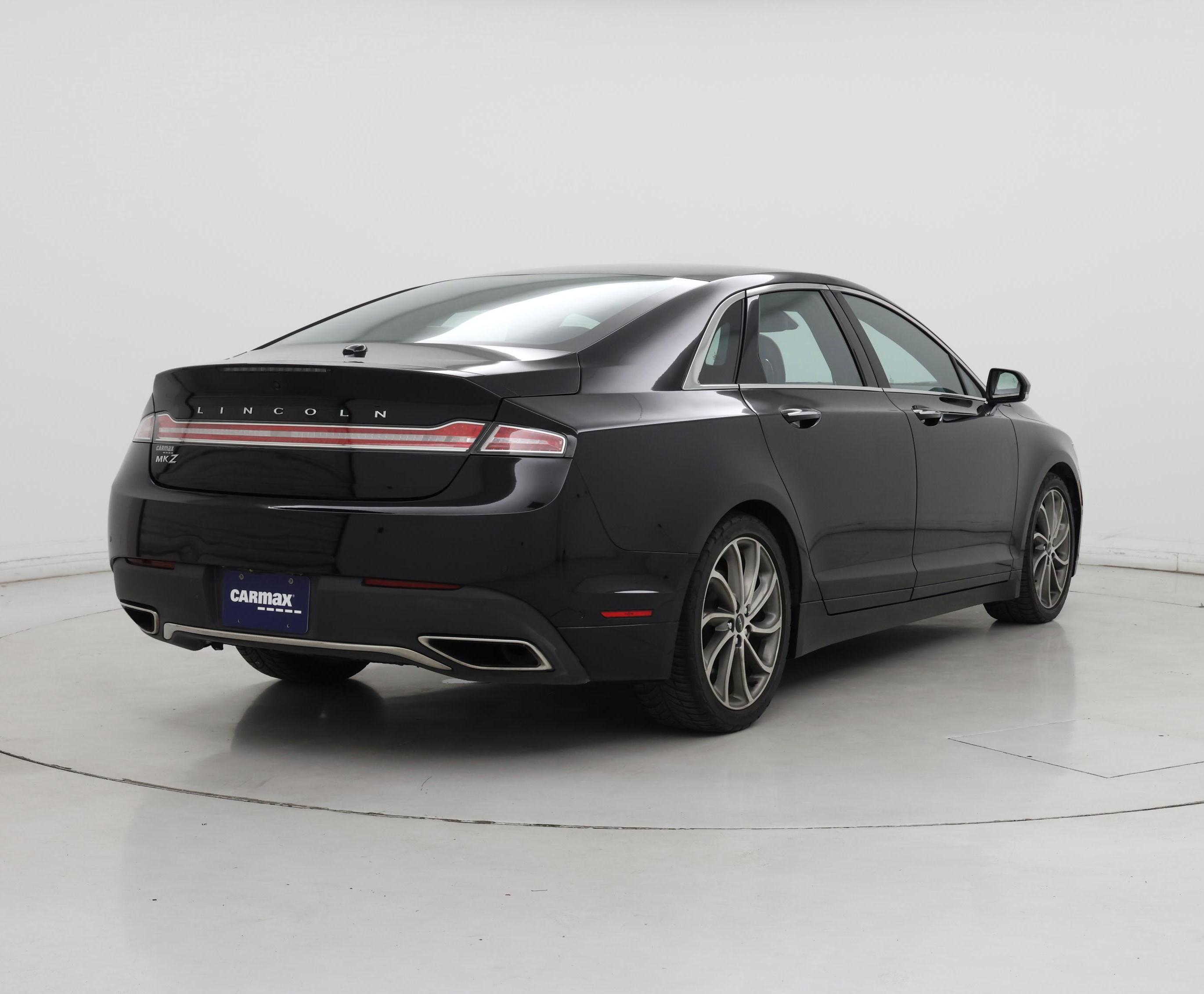 Thumbnail: 2017 Lincoln MKZ - 8