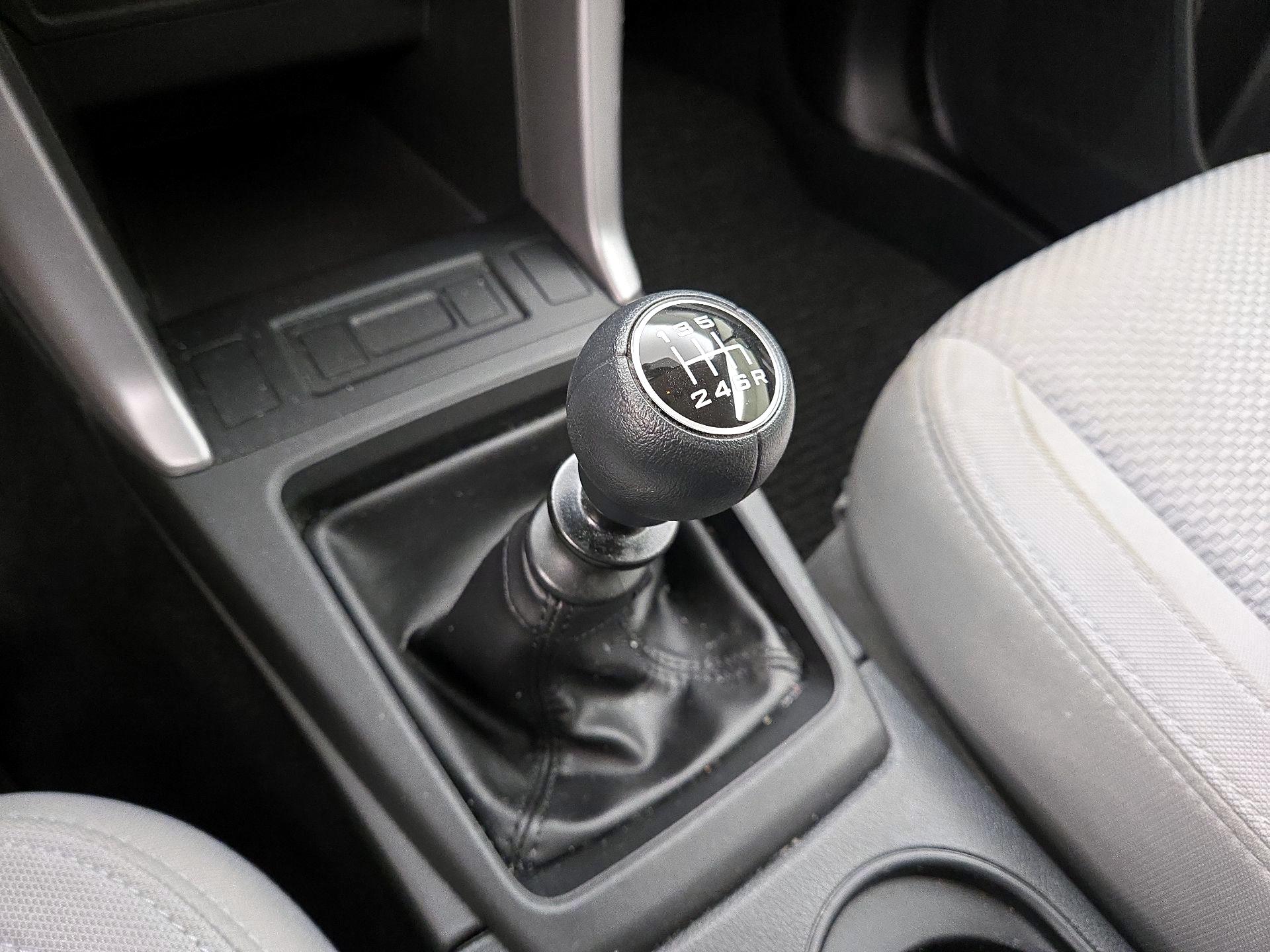 Thumbnail: 2015 Subaru Forester - 17