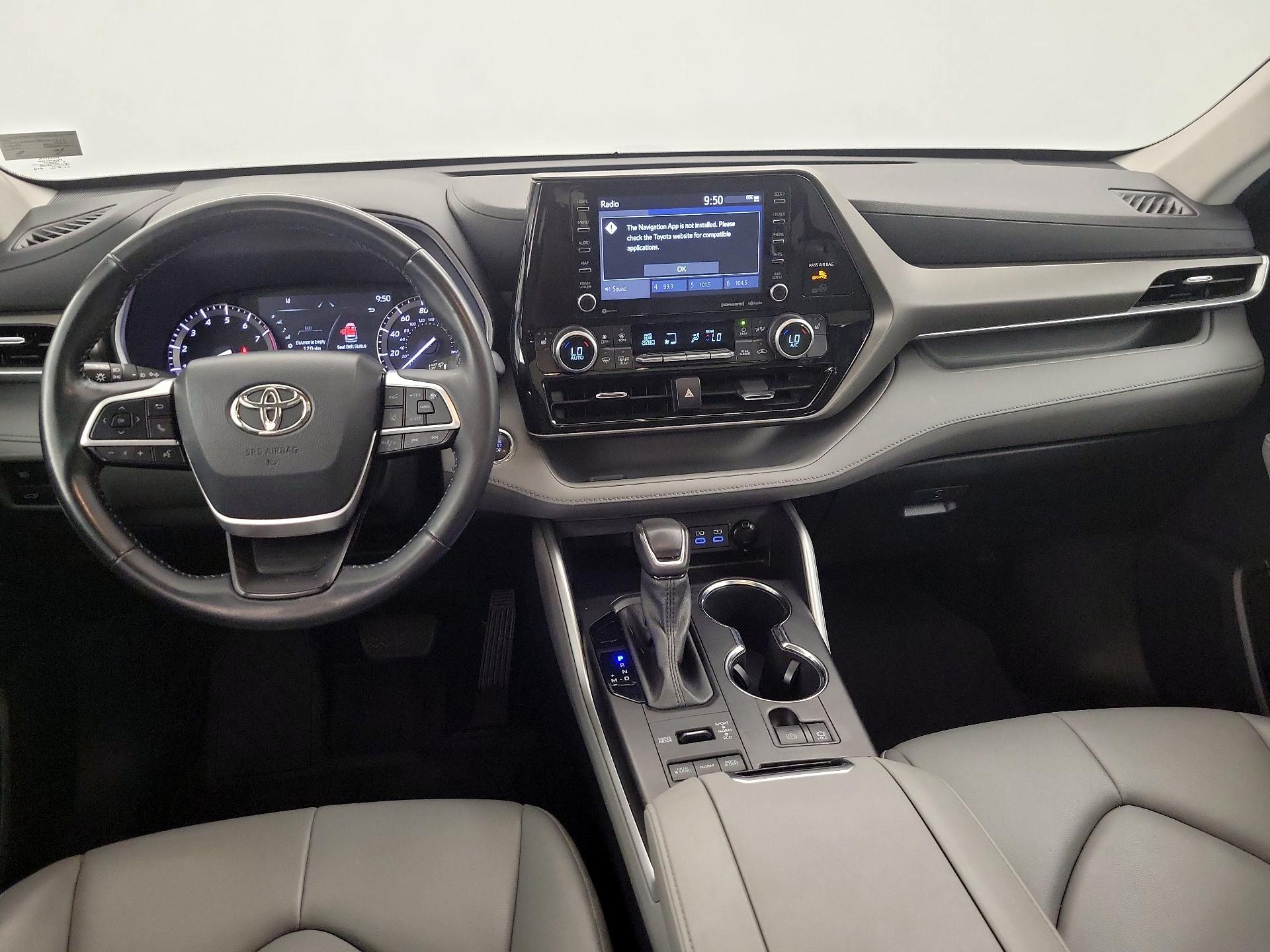 Thumbnail: 2022 Toyota Highlander - 9