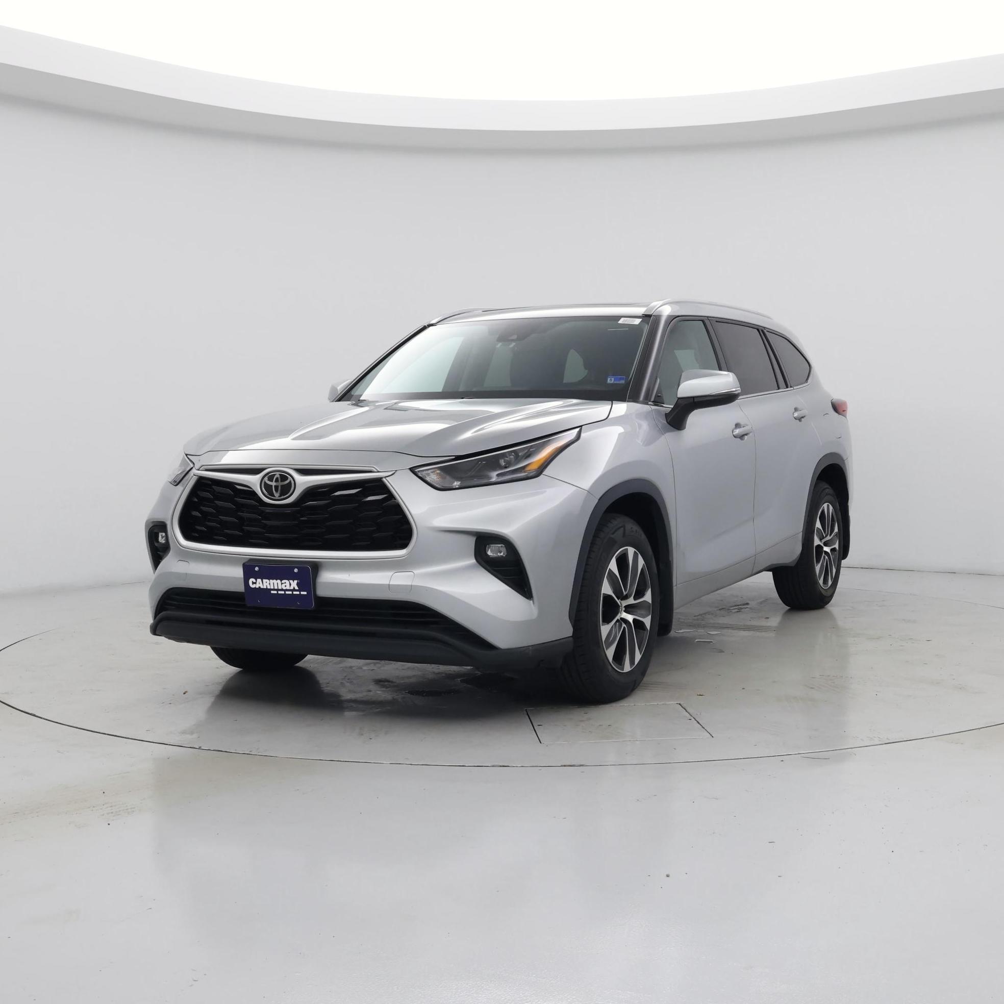 Thumbnail: 2022 Toyota Highlander - 4