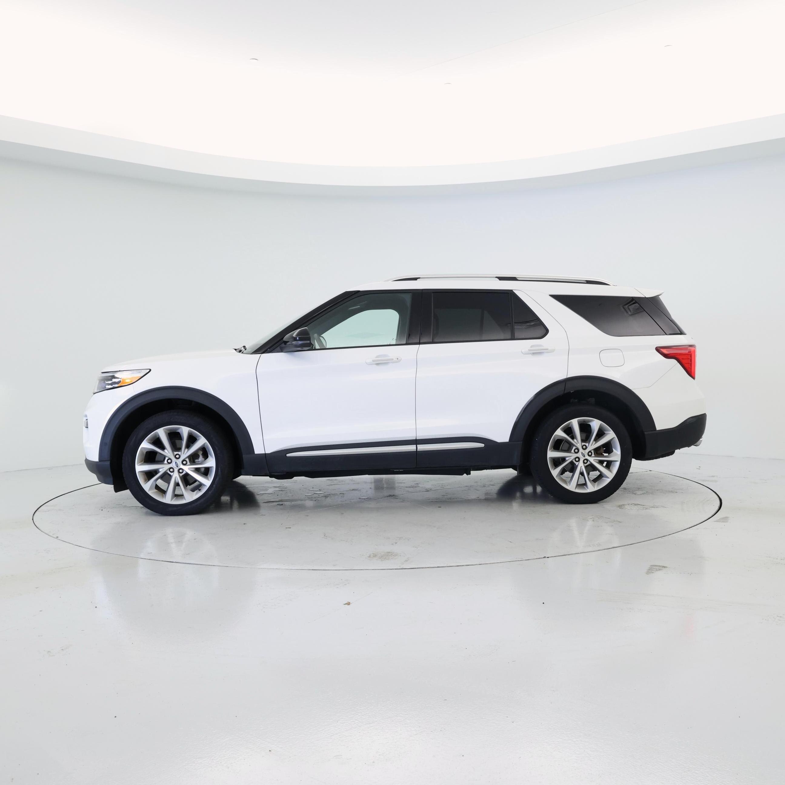 Thumbnail: 2021 Ford Explorer - 3