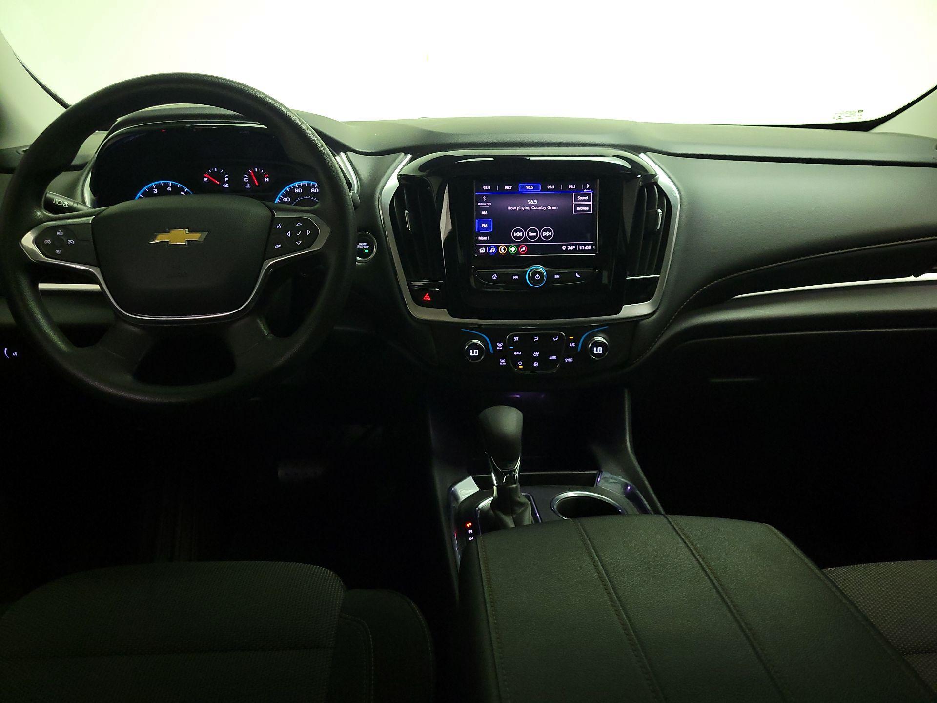 Thumbnail: 2021 Chevrolet Traverse - 9