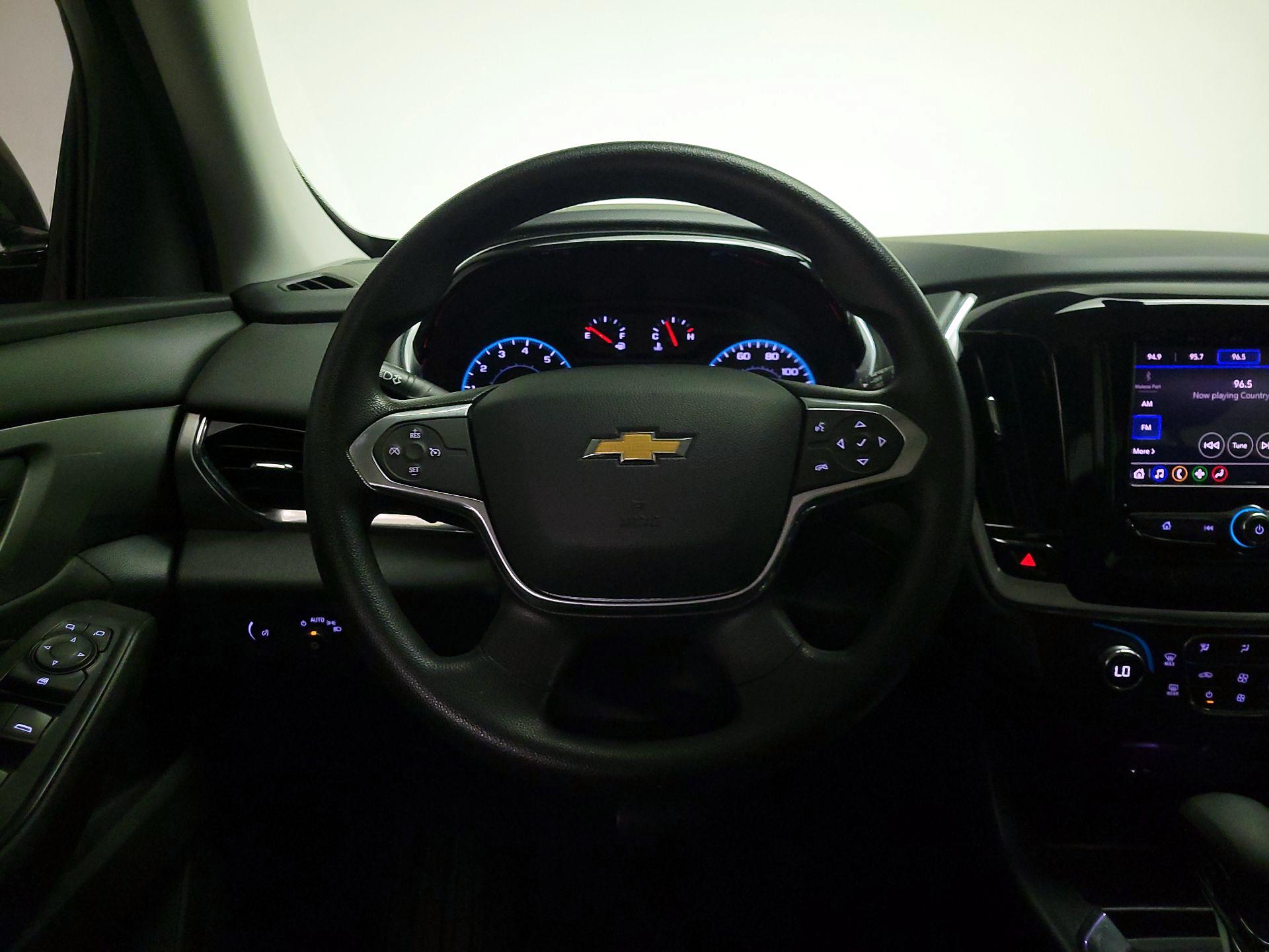 Thumbnail: 2021 Chevrolet Traverse - 10