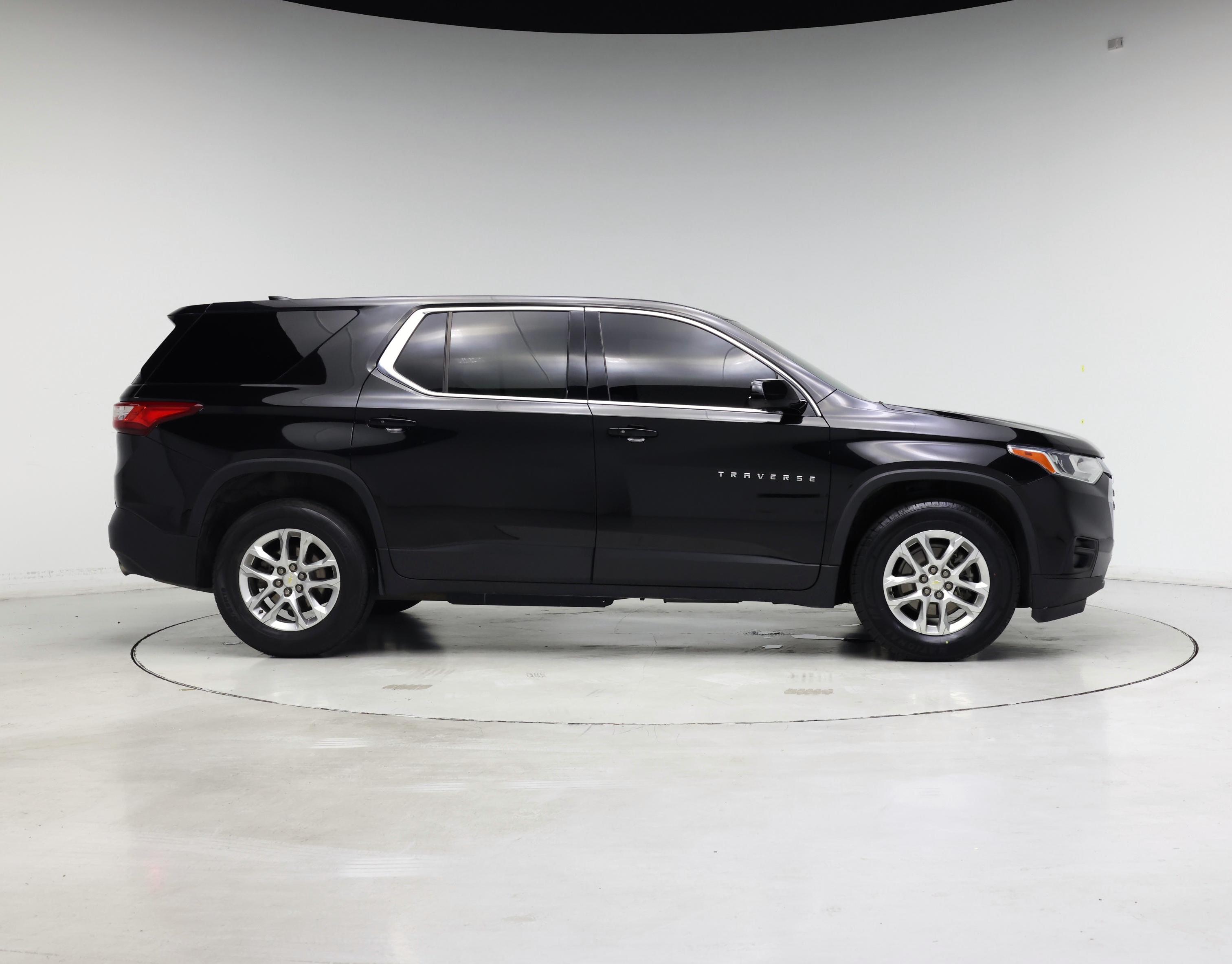 Thumbnail: 2021 Chevrolet Traverse - 7