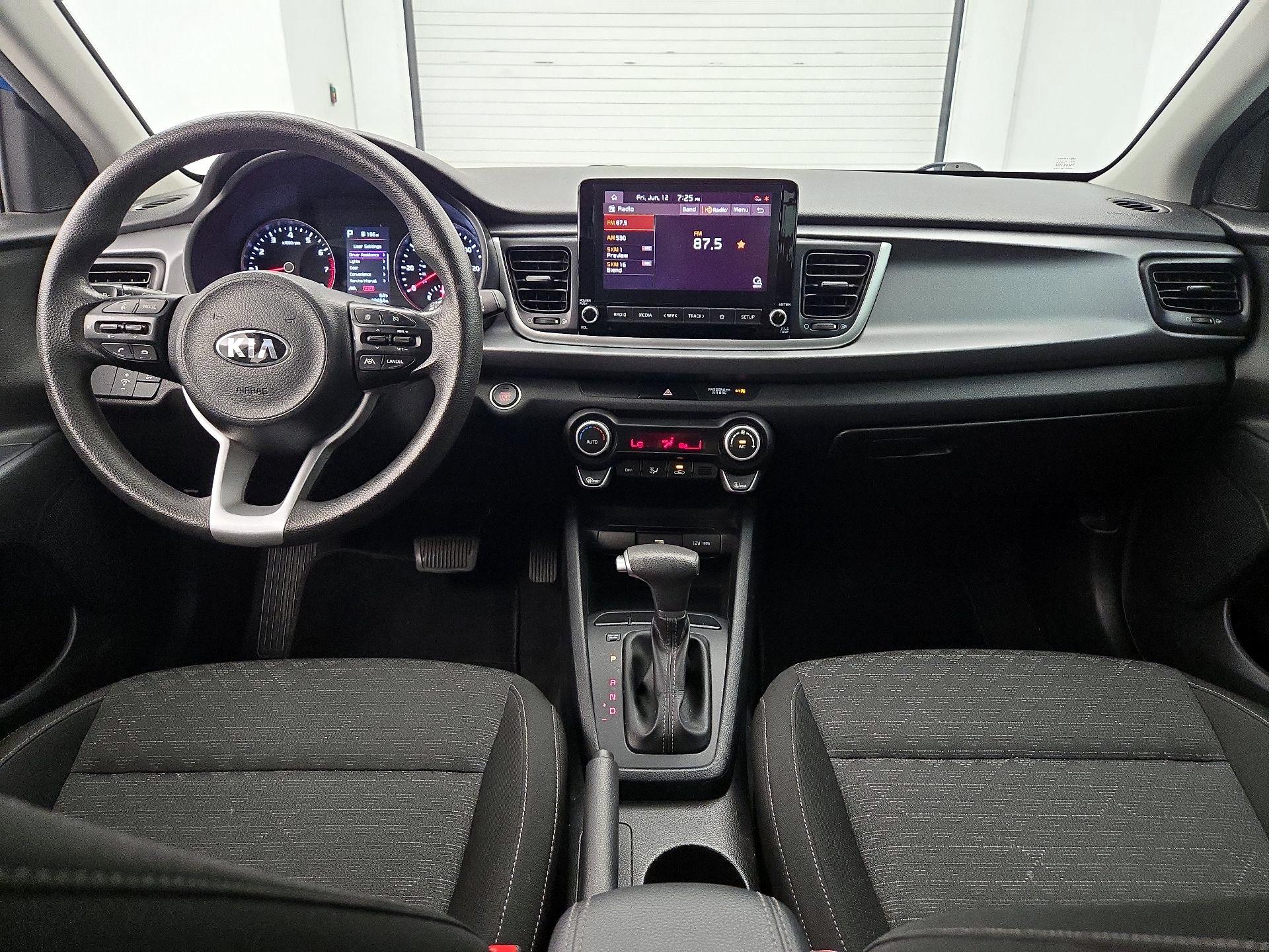 Thumbnail: 2021 Kia Rio5 - 9