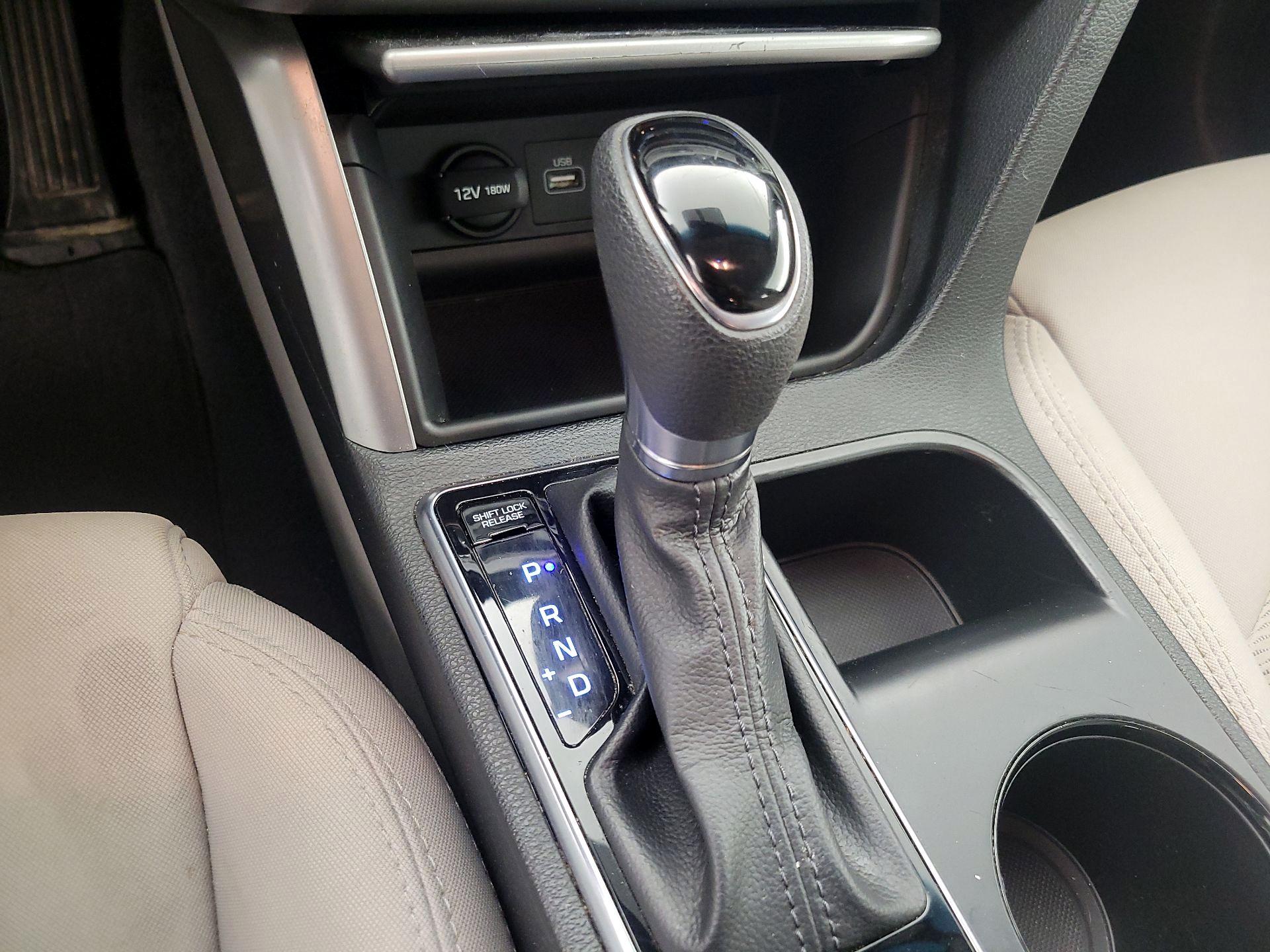 Thumbnail: 2016 Hyundai Sonata - 17