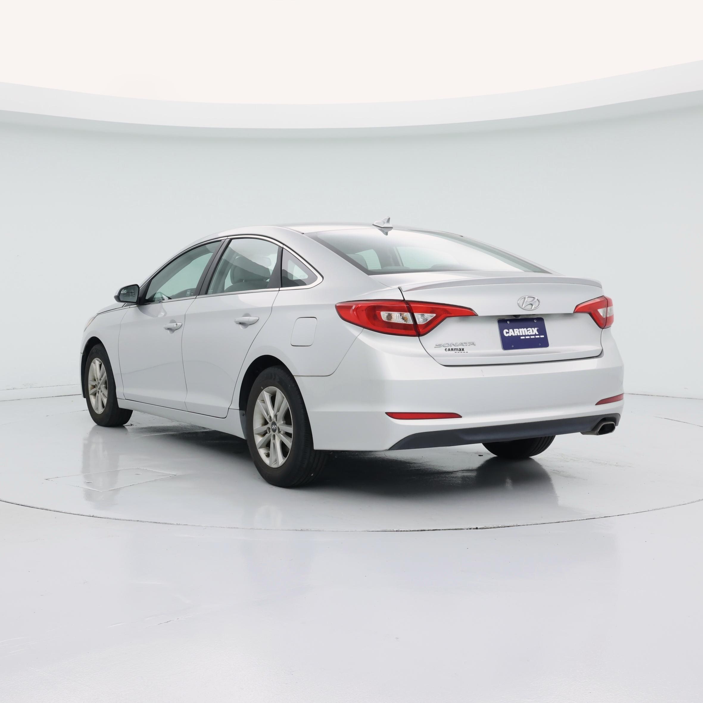 Thumbnail: 2016 Hyundai Sonata - 2