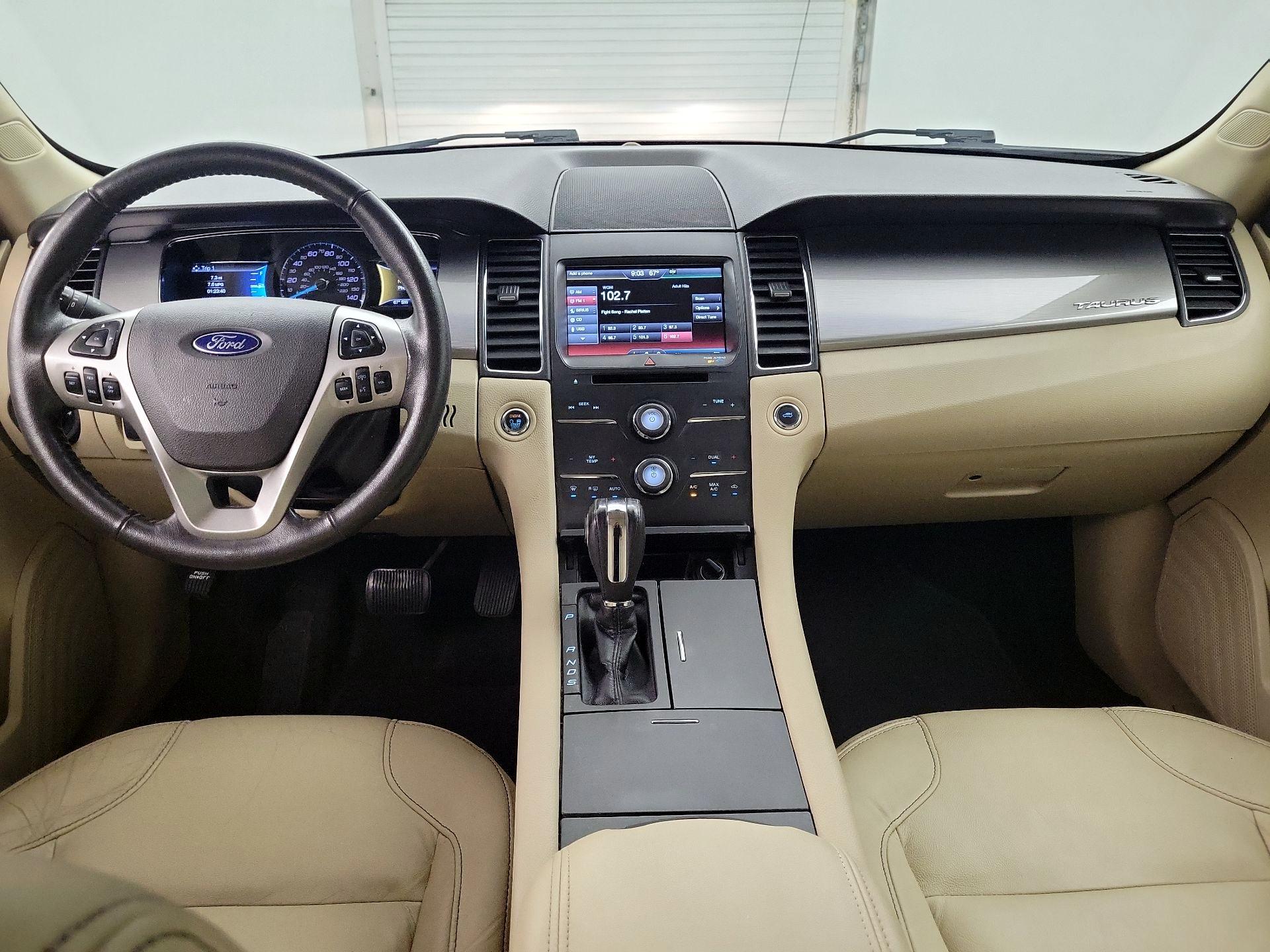 Thumbnail: 2015 Ford Taurus - 9