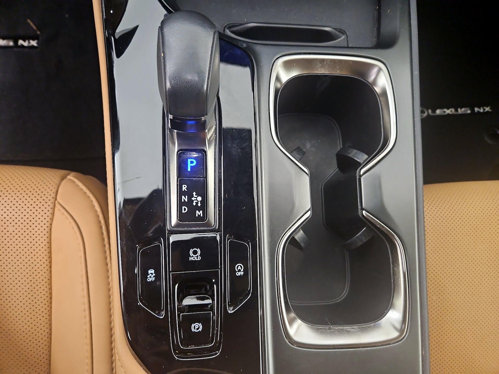 2023 Lexus NX 250 - Photo 16