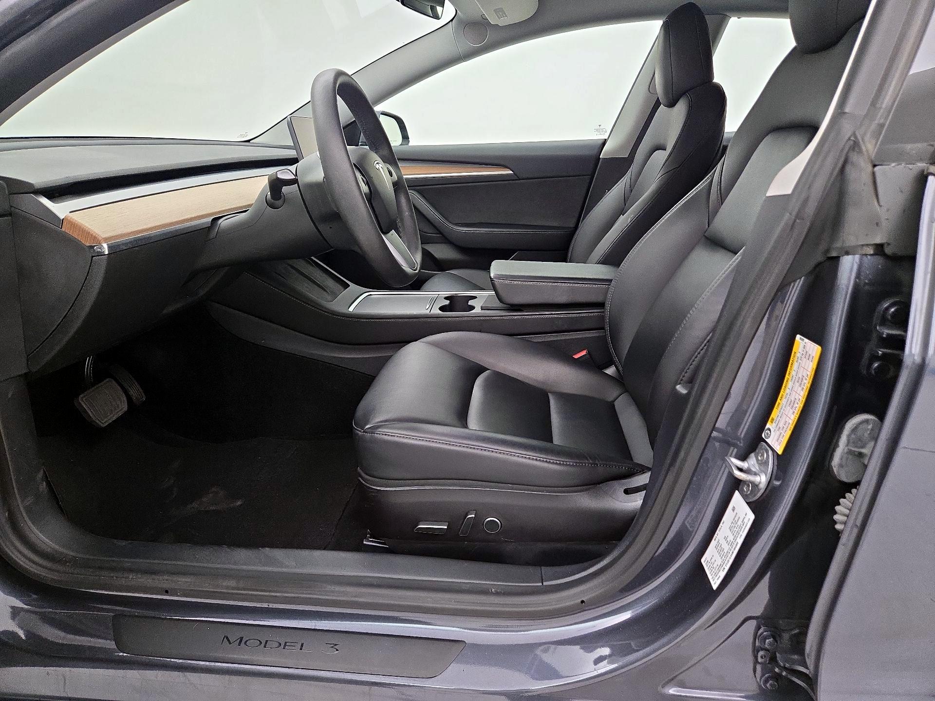 Thumbnail: 2021 Tesla Model 3 - 11