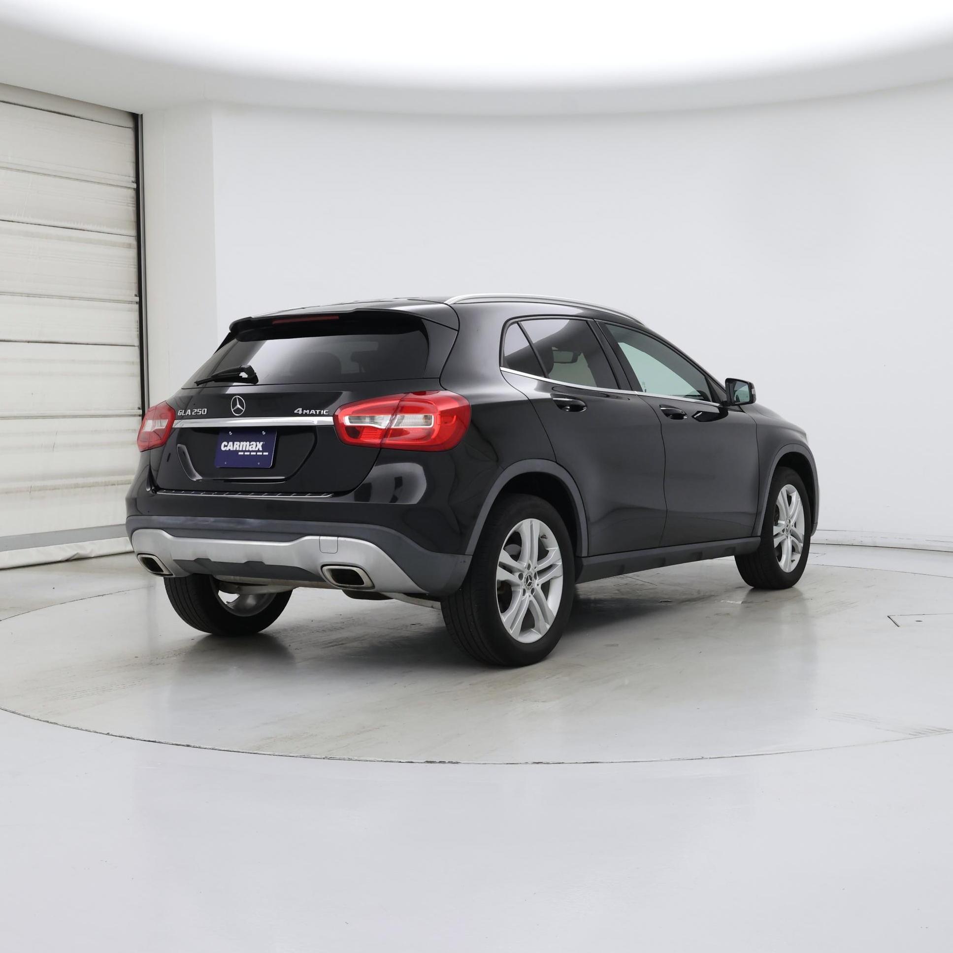 Thumbnail: 2019 Mercedes-Benz GLA - 8