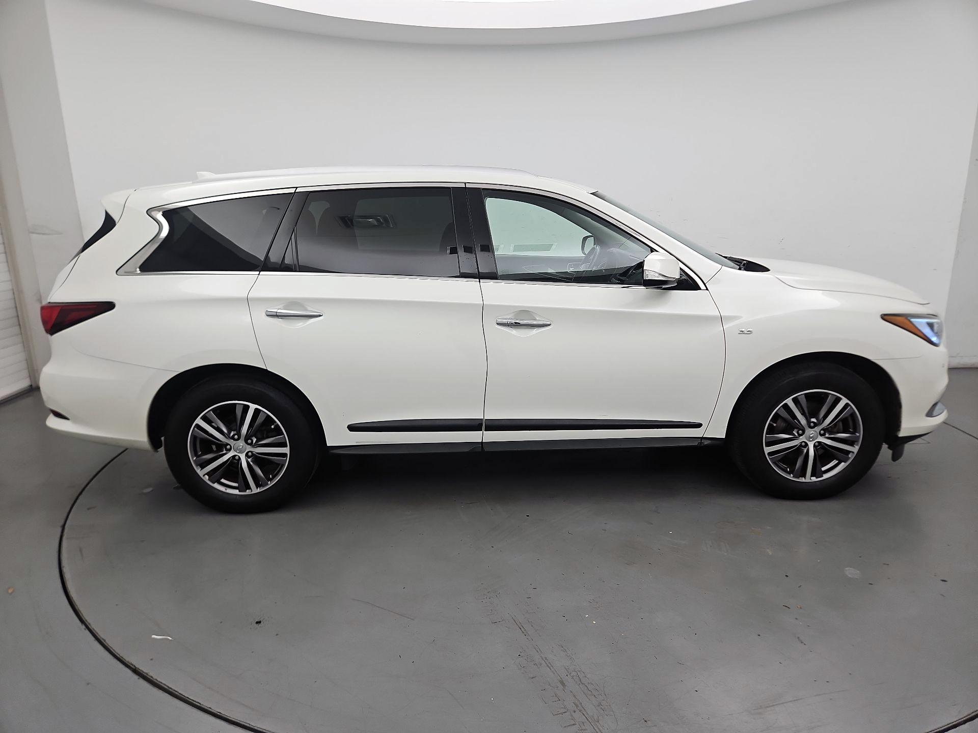 Thumbnail: 2017 INFINITI QX60 - 4