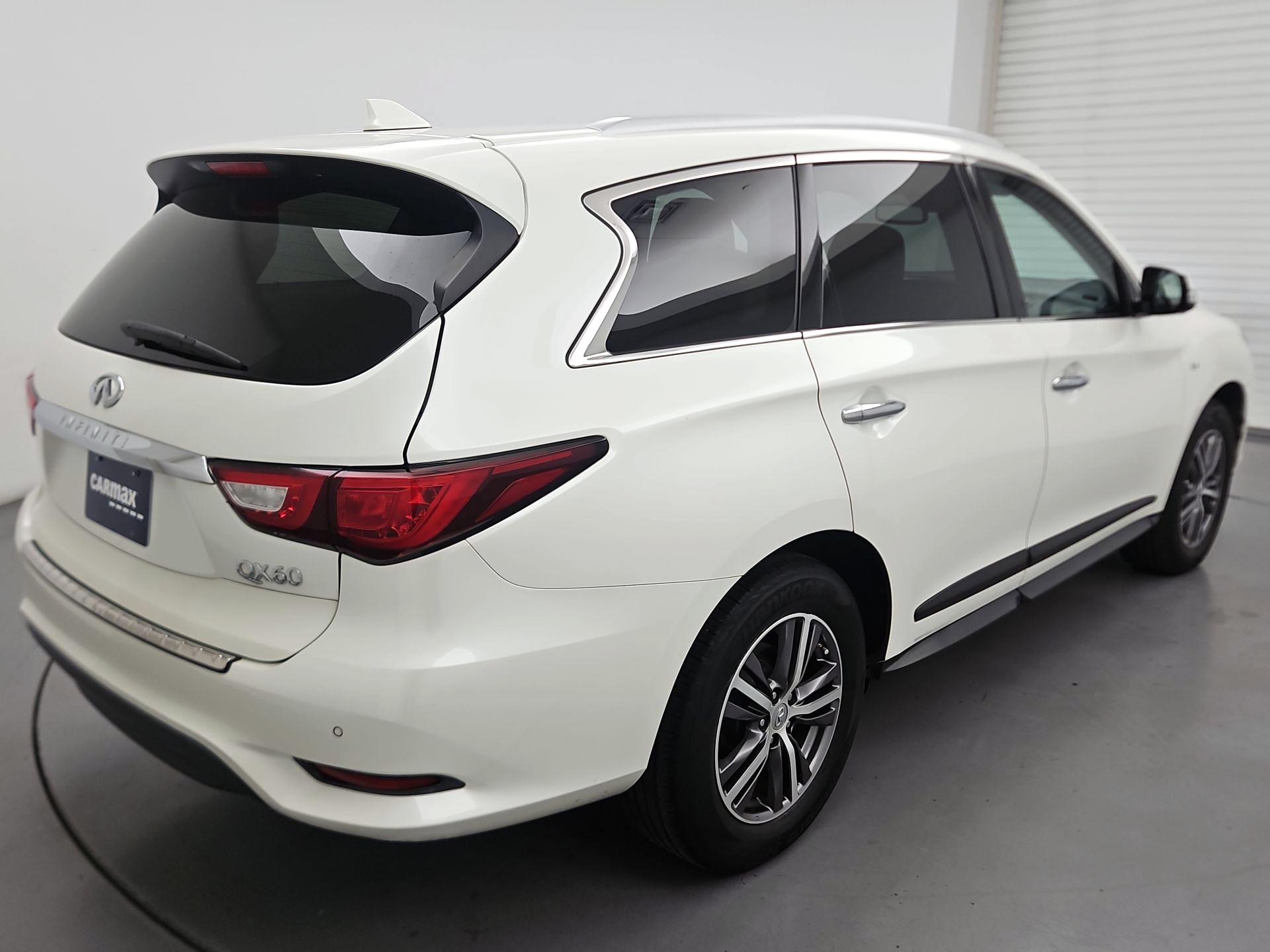 Thumbnail: 2017 INFINITI QX60 - 5