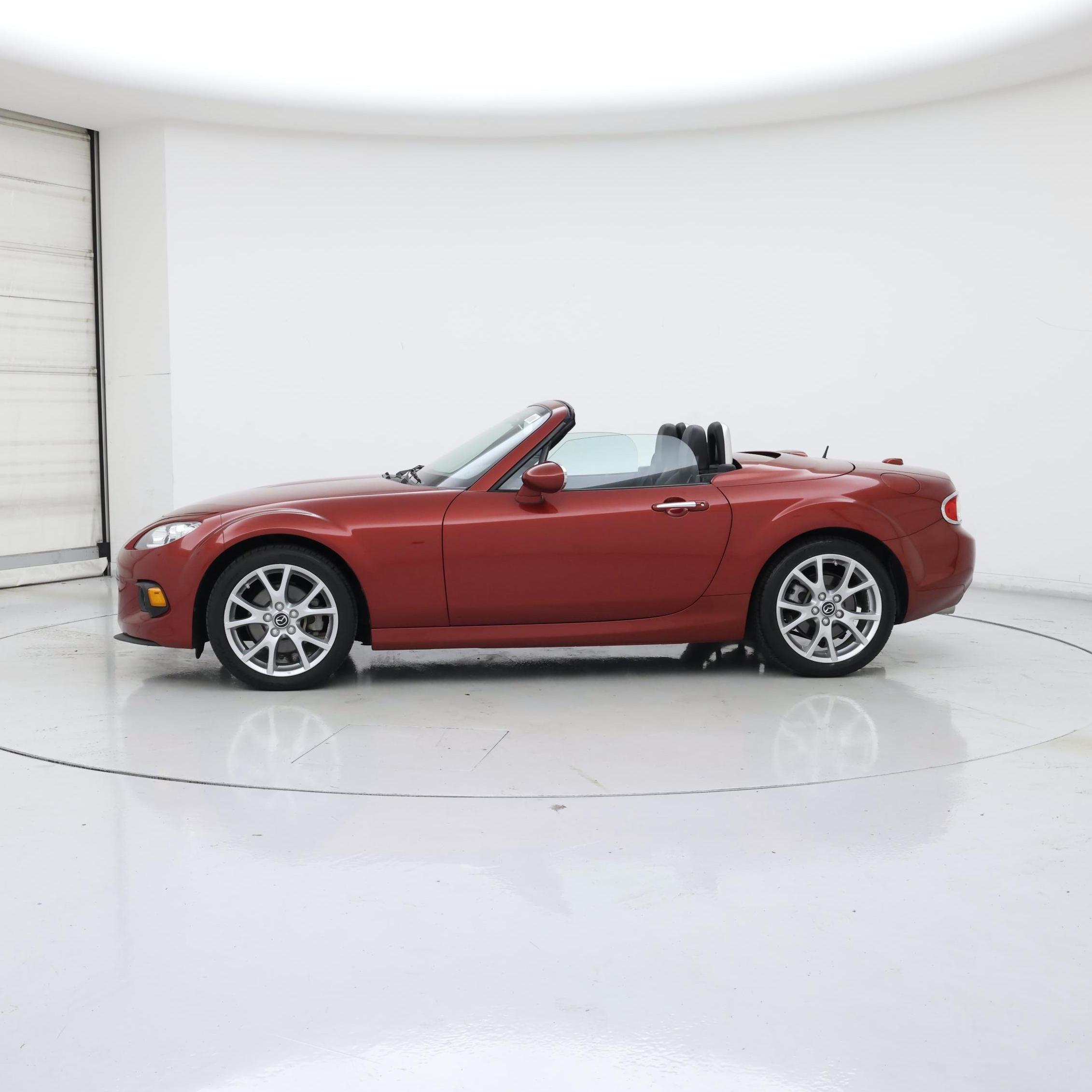 Thumbnail: 2014 Mazda MX-5 Miata - 3