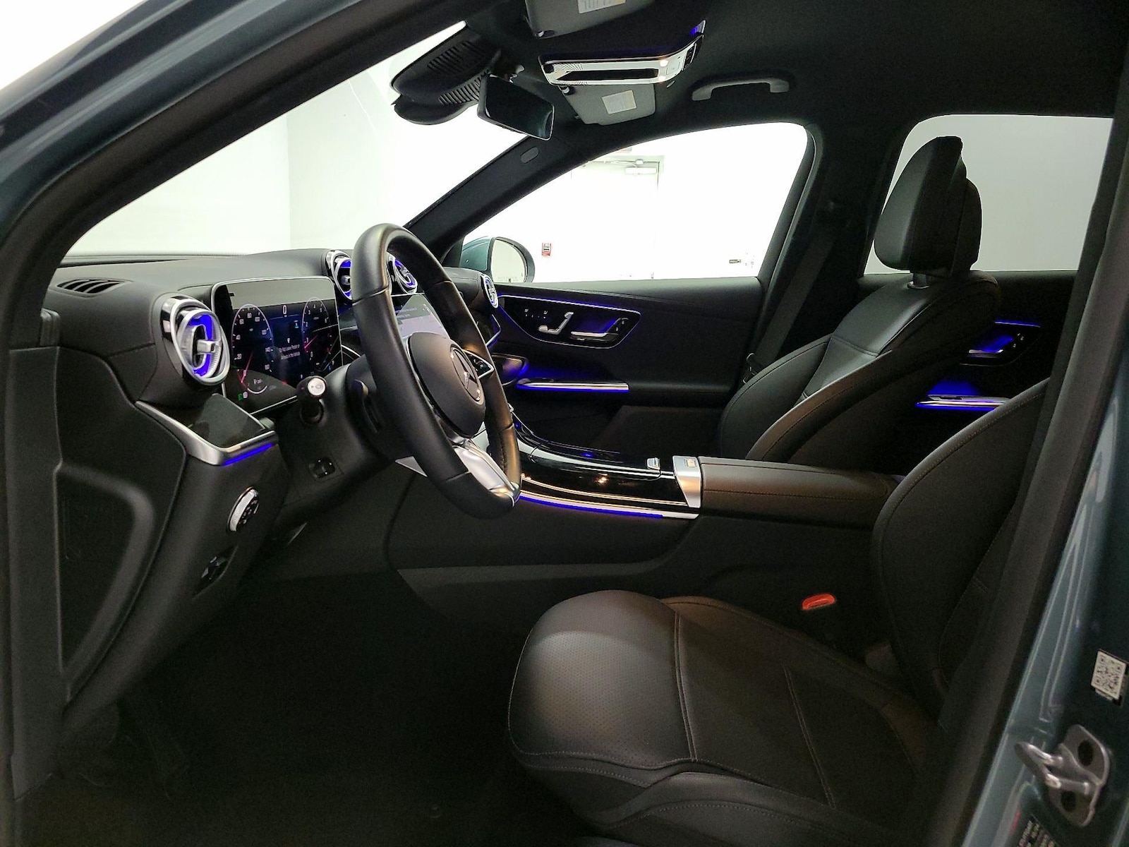 2025 Mercedes-Benz GLC Base - Photo 12
