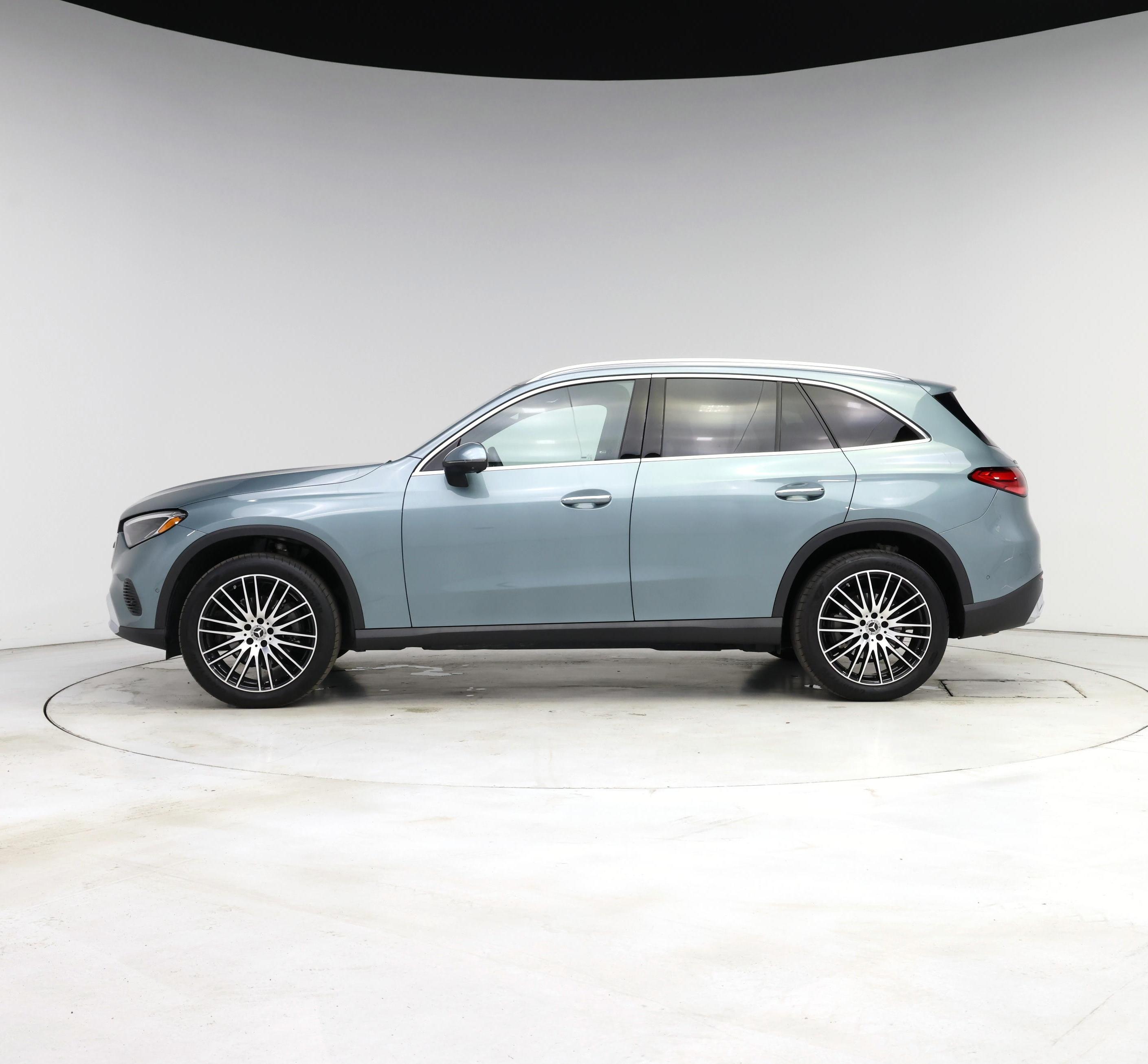 Thumbnail: 2025 Mercedes-Benz GLC - 3