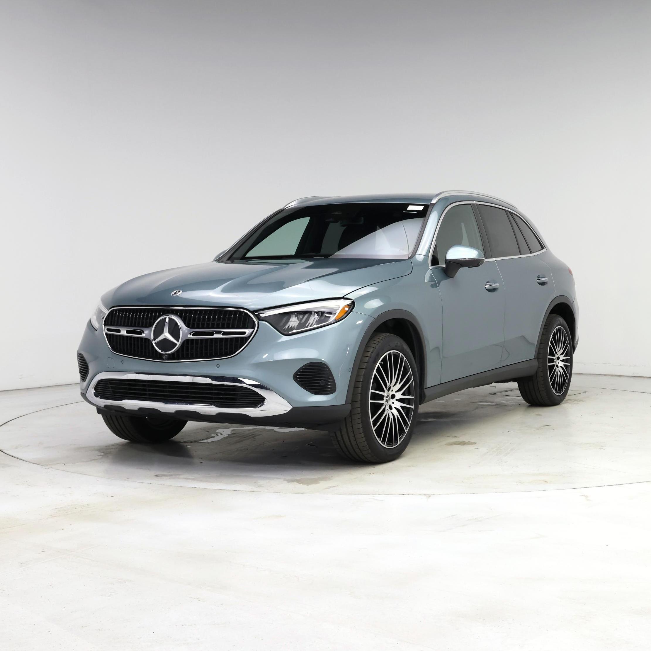 Thumbnail: 2025 Mercedes-Benz GLC - 4