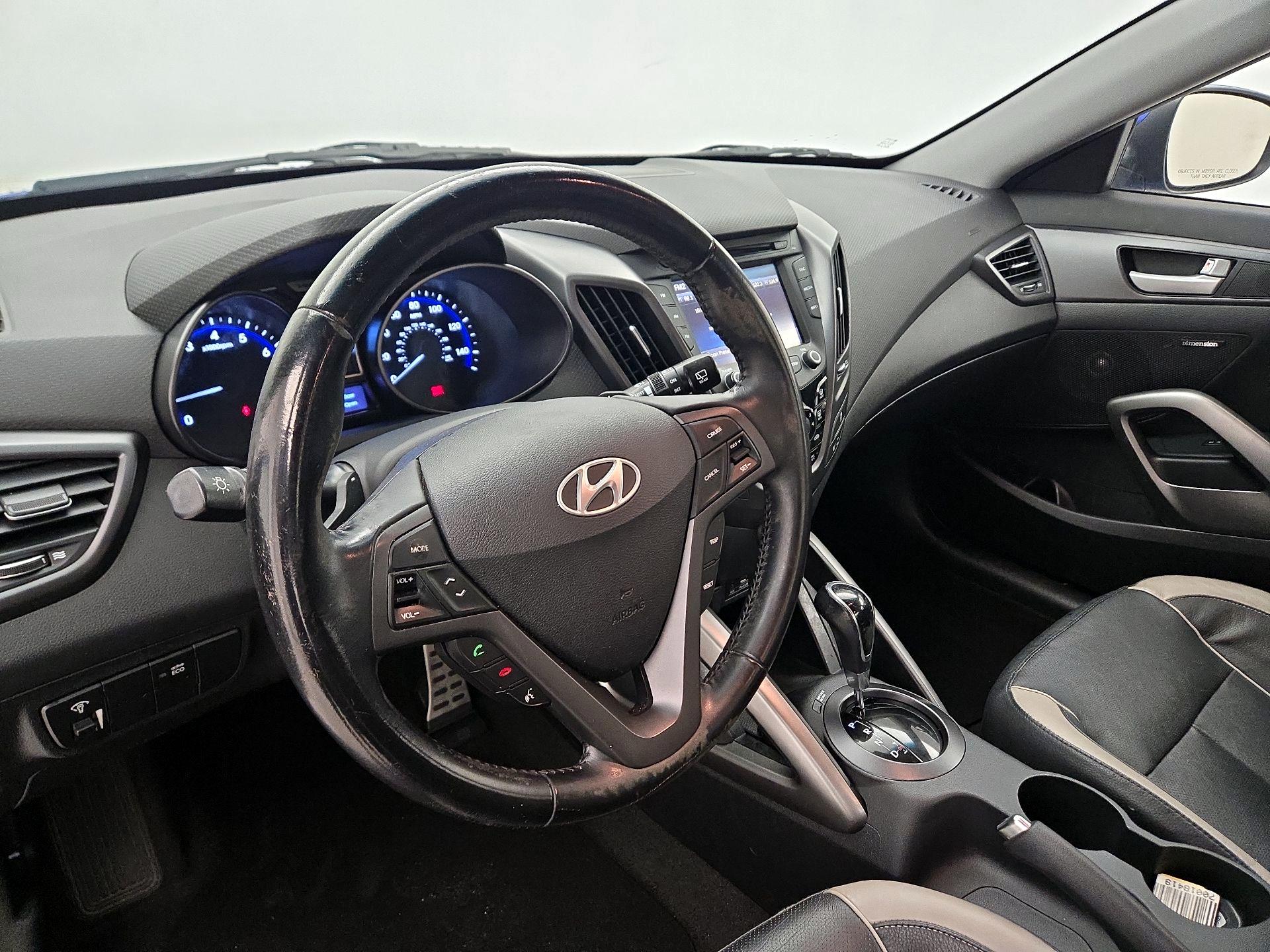 Thumbnail: 2015 Hyundai Veloster - 9