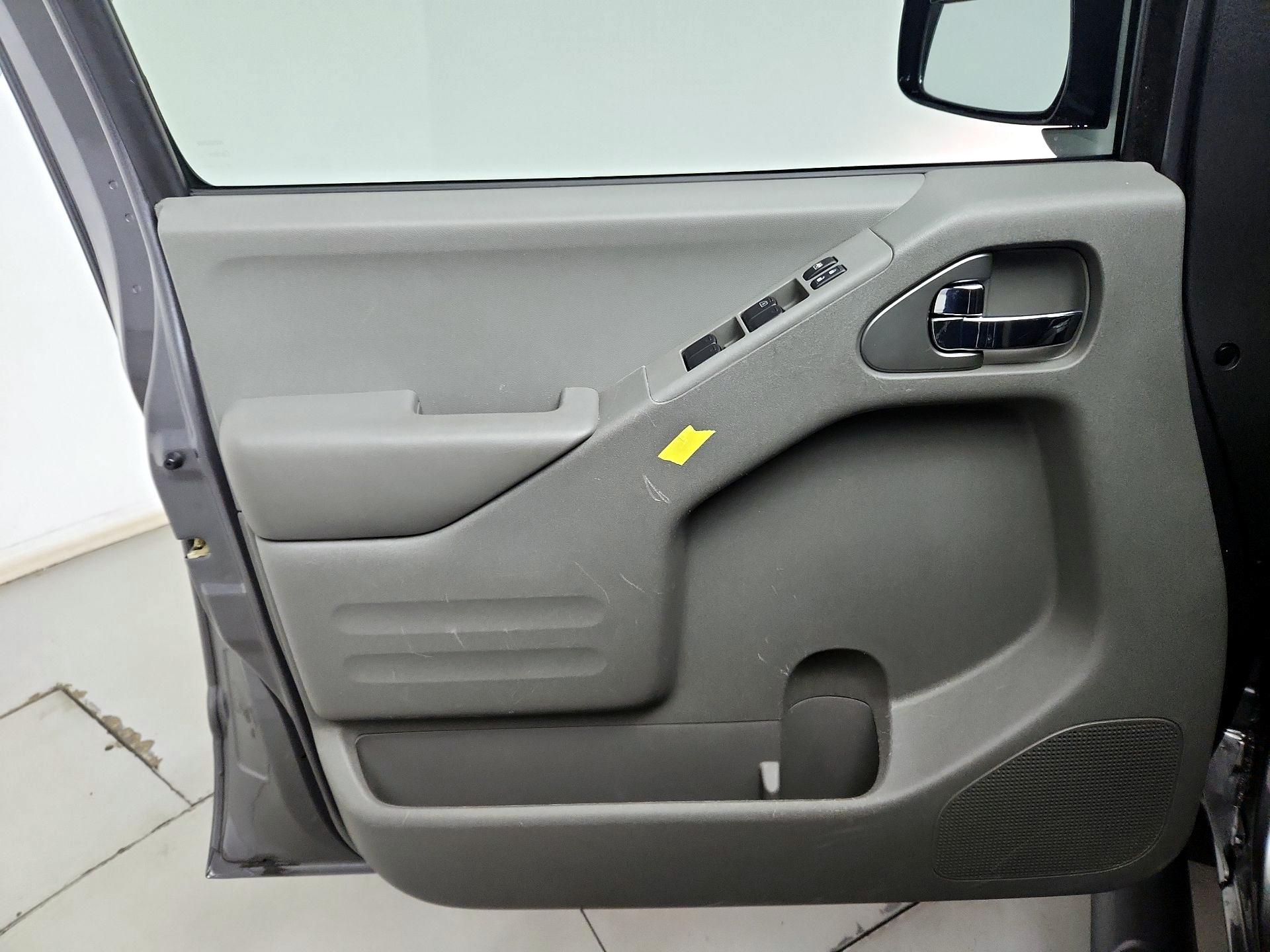 Thumbnail: 2021 Nissan Frontier - 12