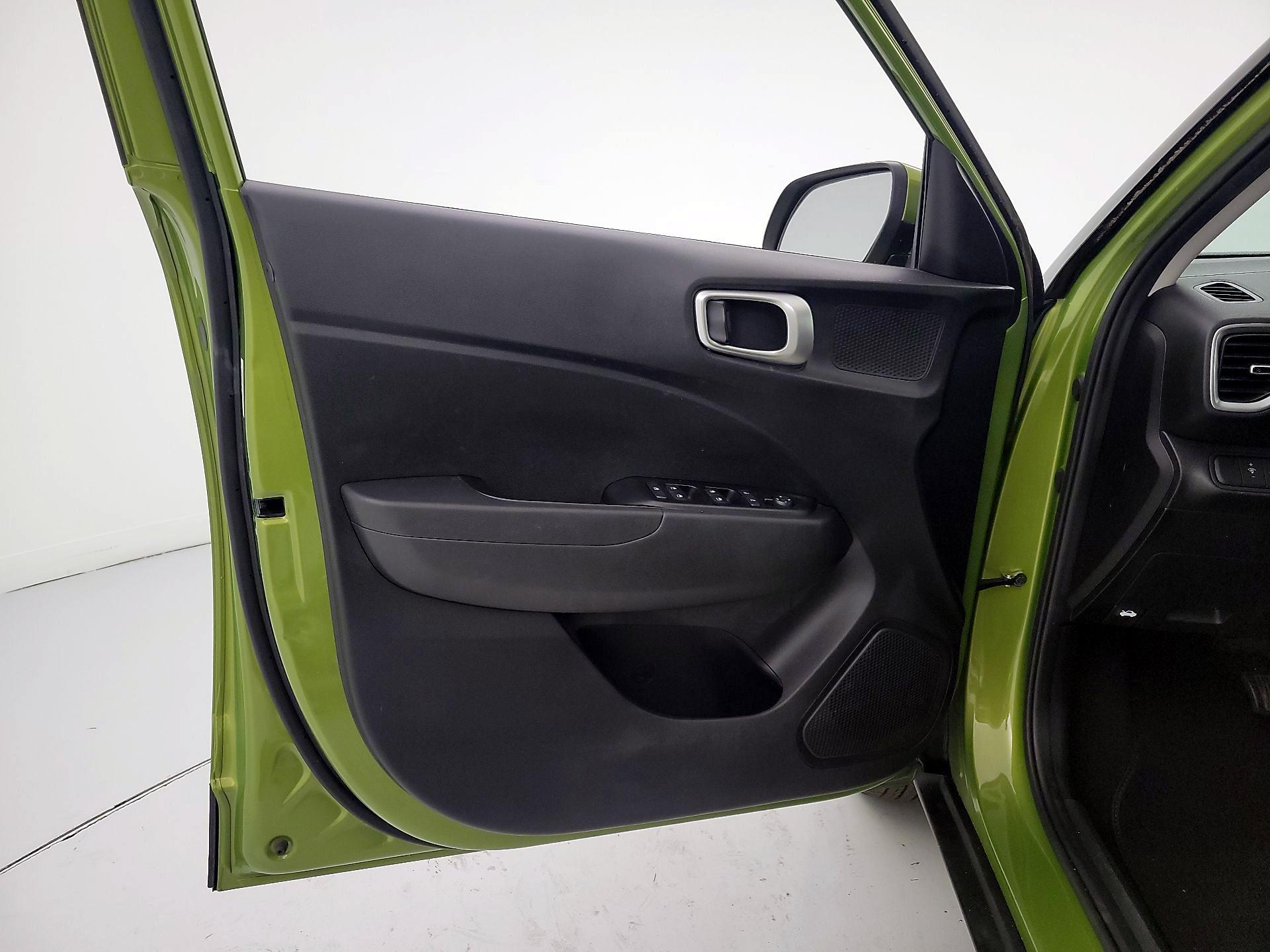 Thumbnail: 2020 Hyundai Venue - 12
