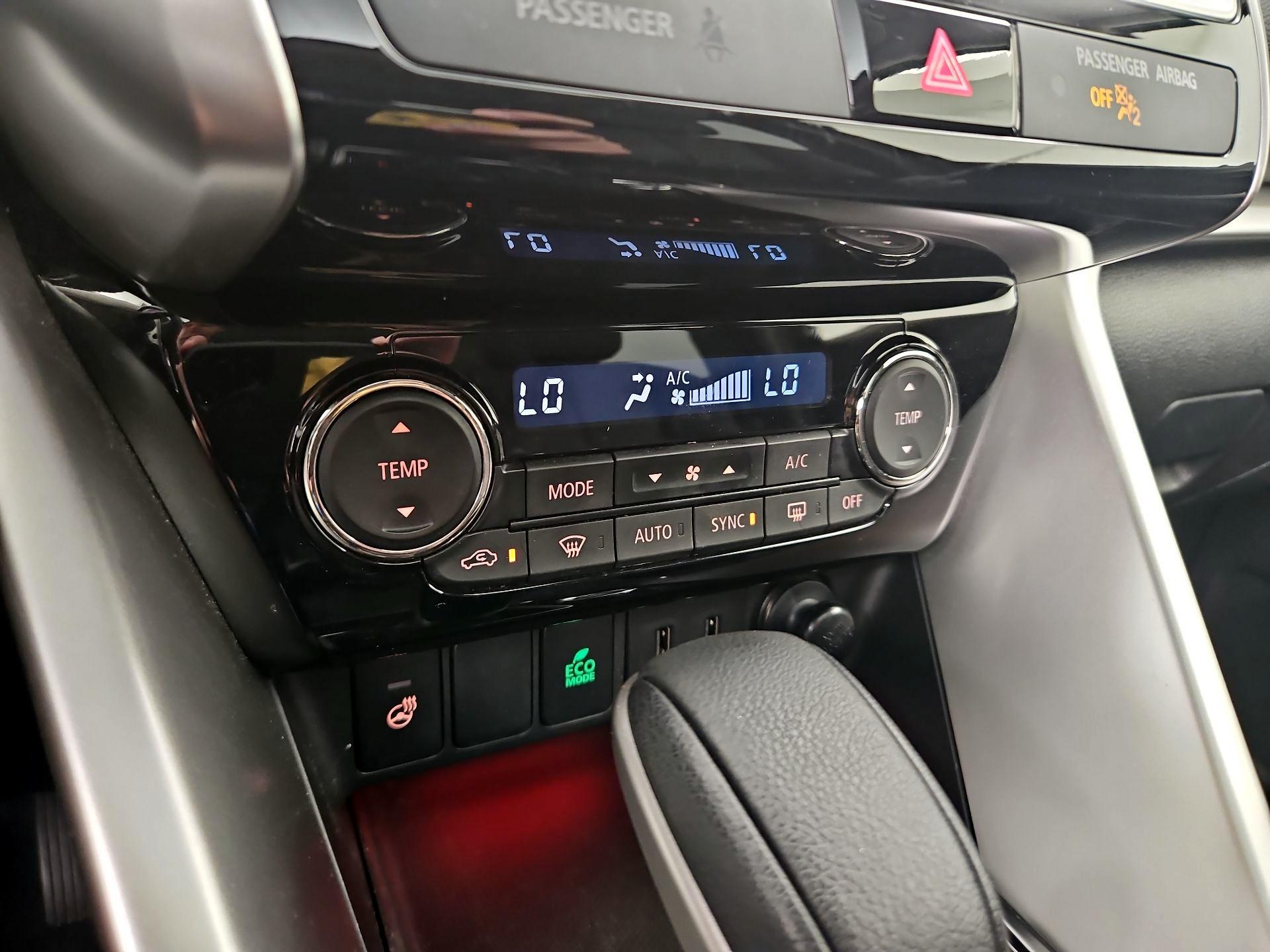 Thumbnail: 2018 Mitsubishi Eclipse Cross - 16