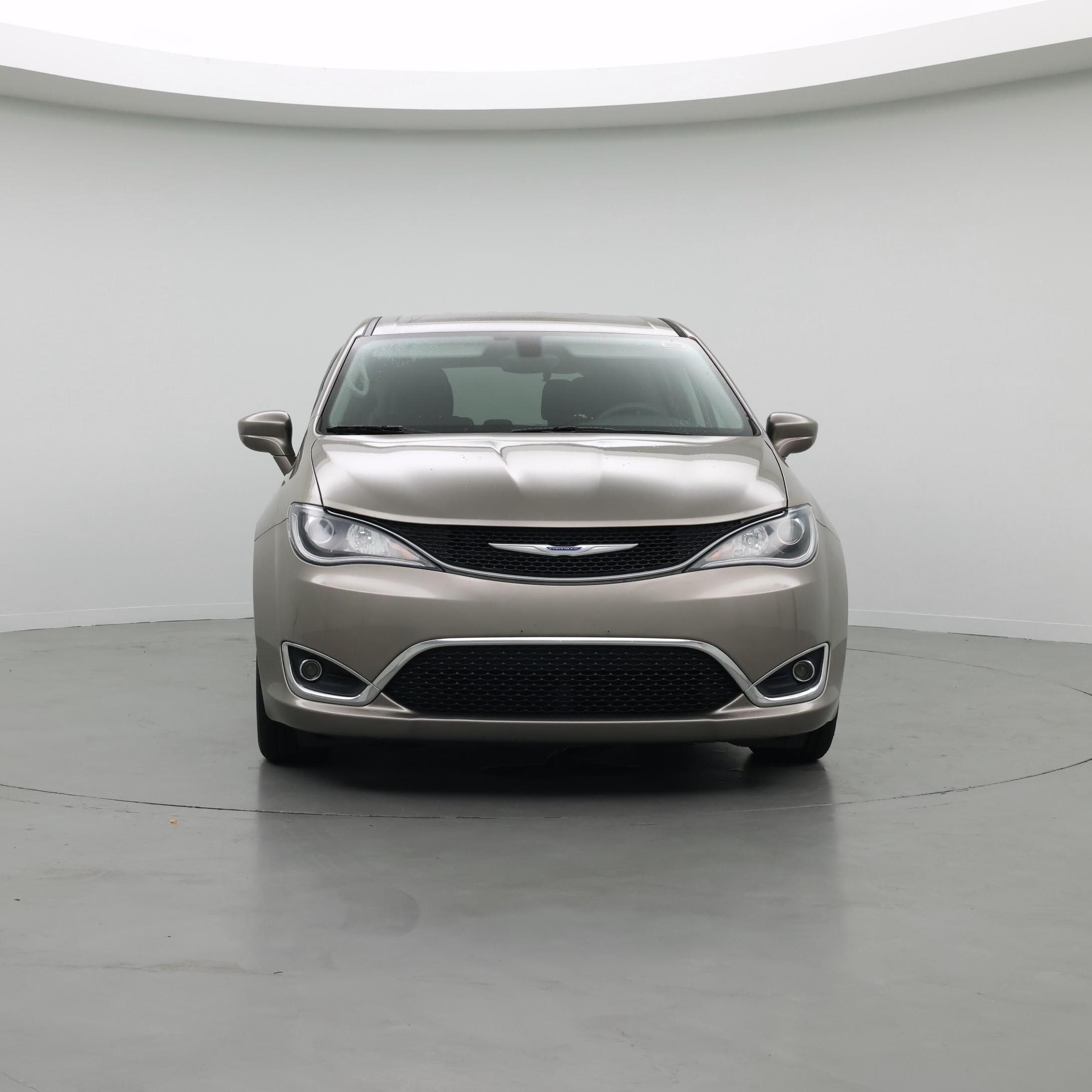 Thumbnail: 2018 Chrysler Pacifica - 5
