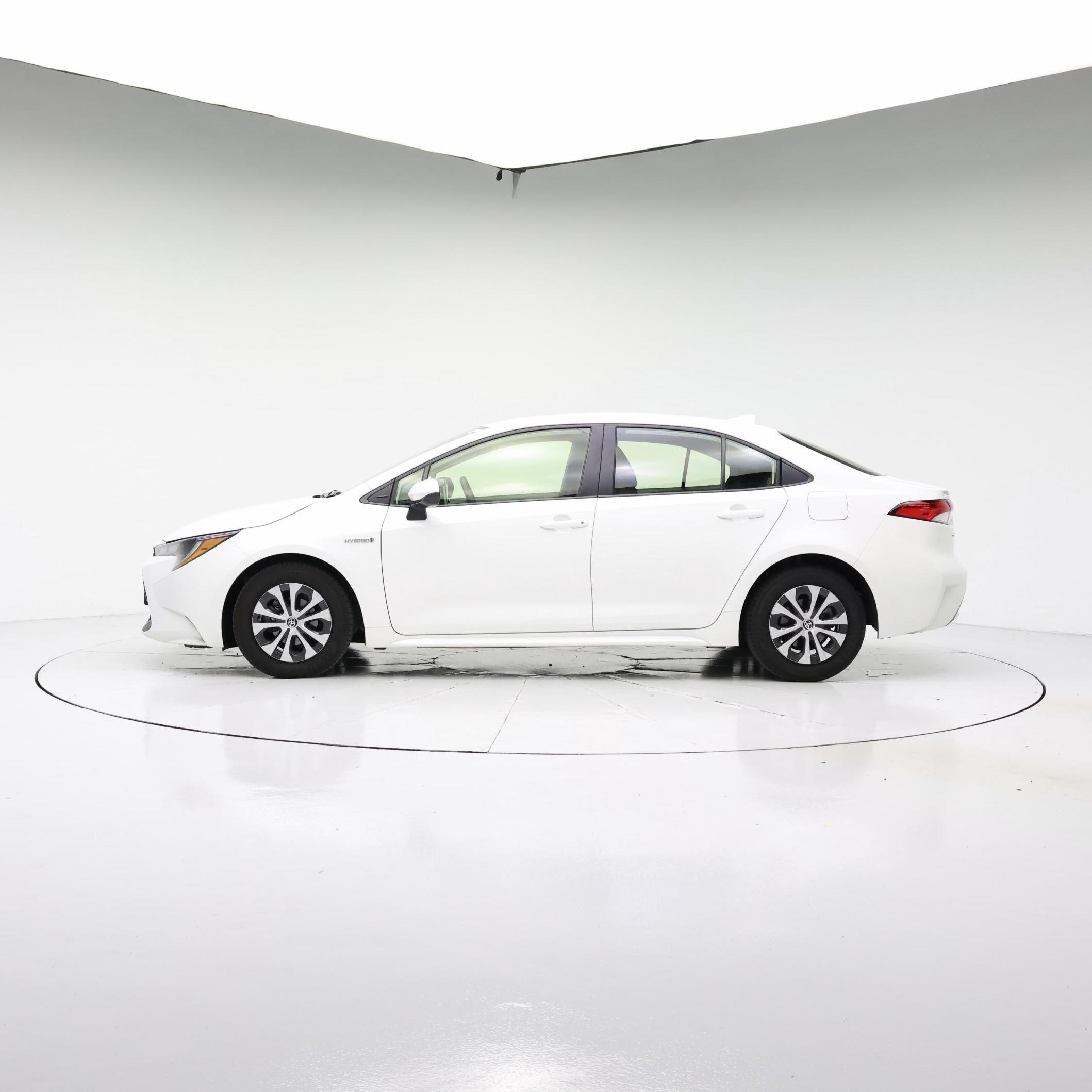 Thumbnail: 2021 Toyota Corolla - 3