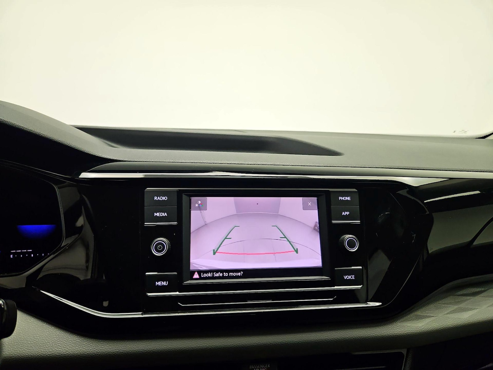 2022 Volkswagen Taos S - Photo 14