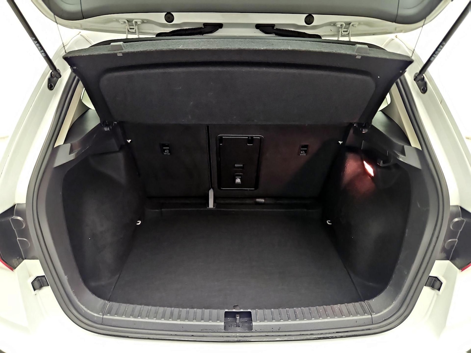 2022 Volkswagen Taos S - Photo 19