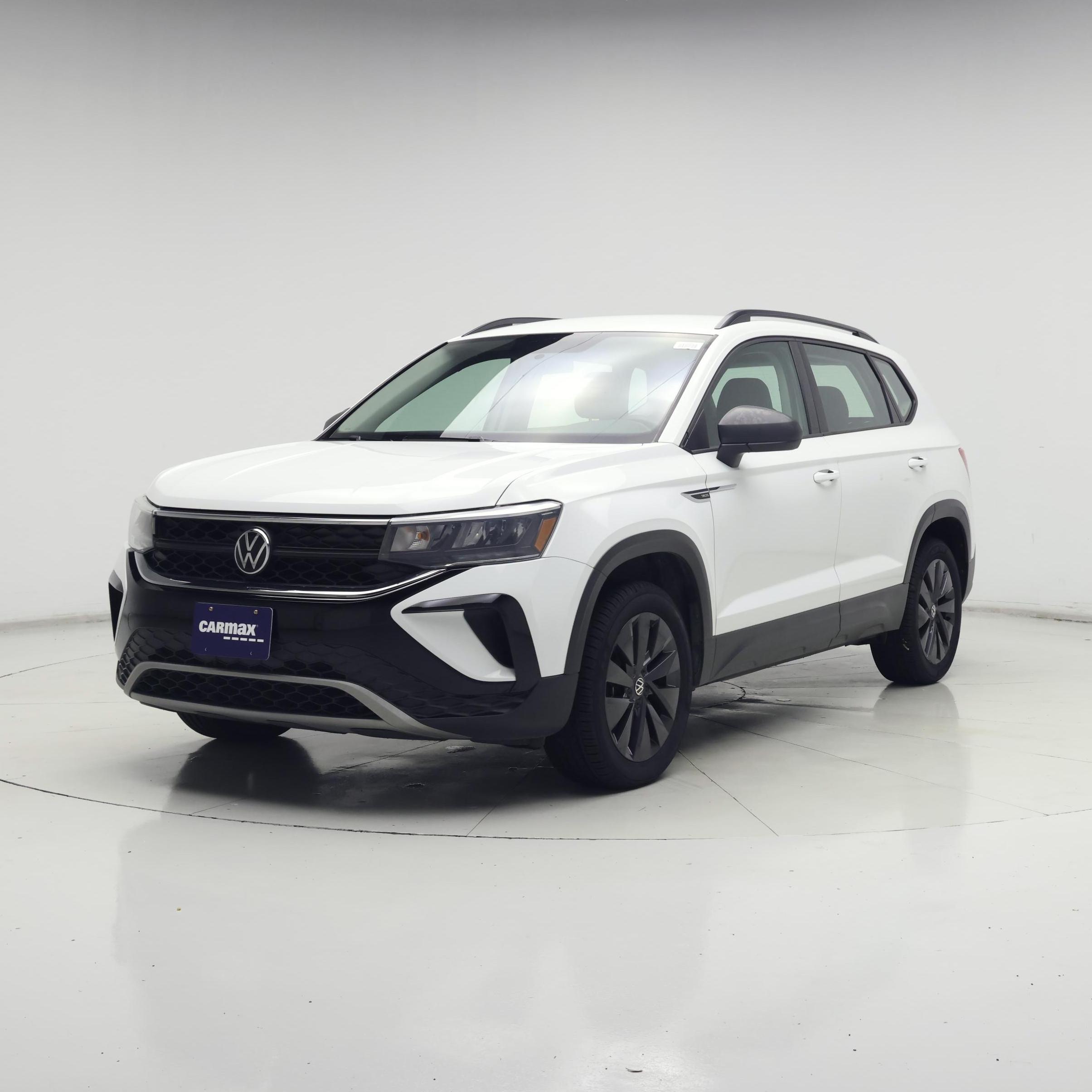 Thumbnail: 2022 Volkswagen Taos - 4