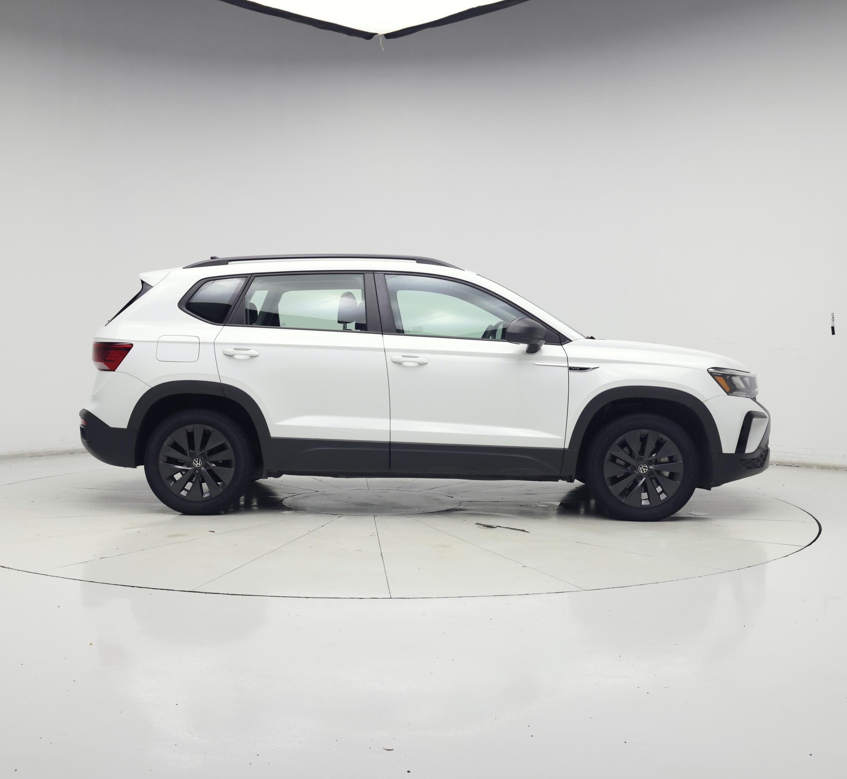 Thumbnail: 2022 Volkswagen Taos - 7