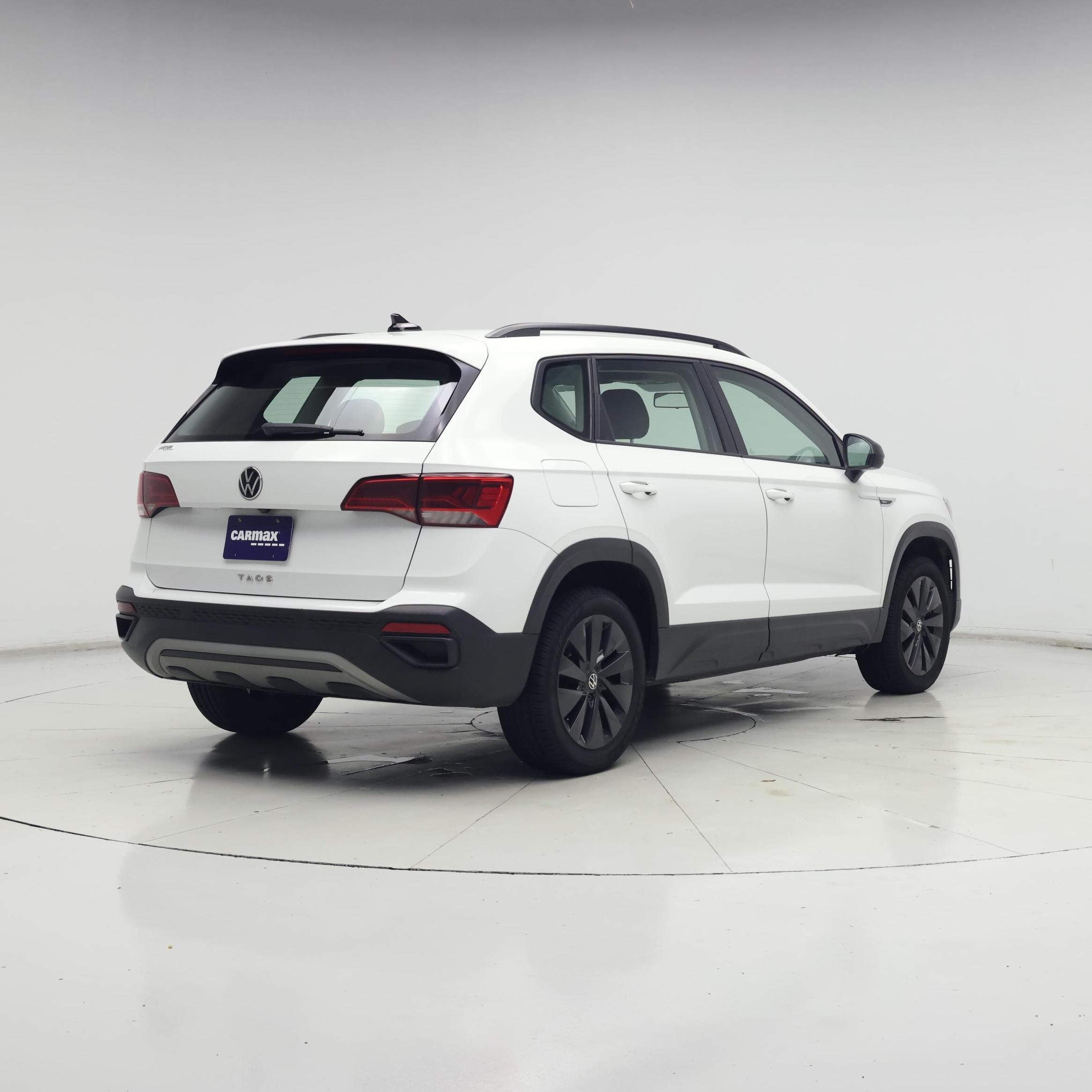 Thumbnail: 2022 Volkswagen Taos - 8