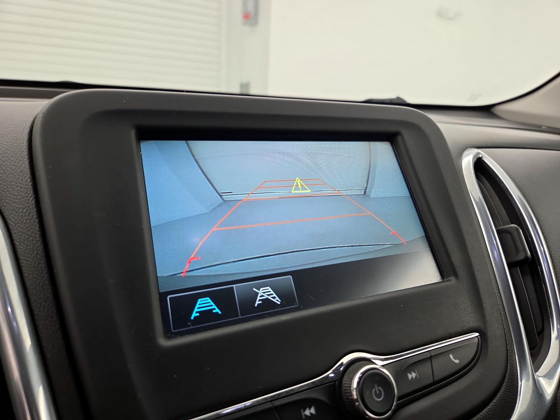 Thumbnail: 2018 Chevrolet Equinox - 14
