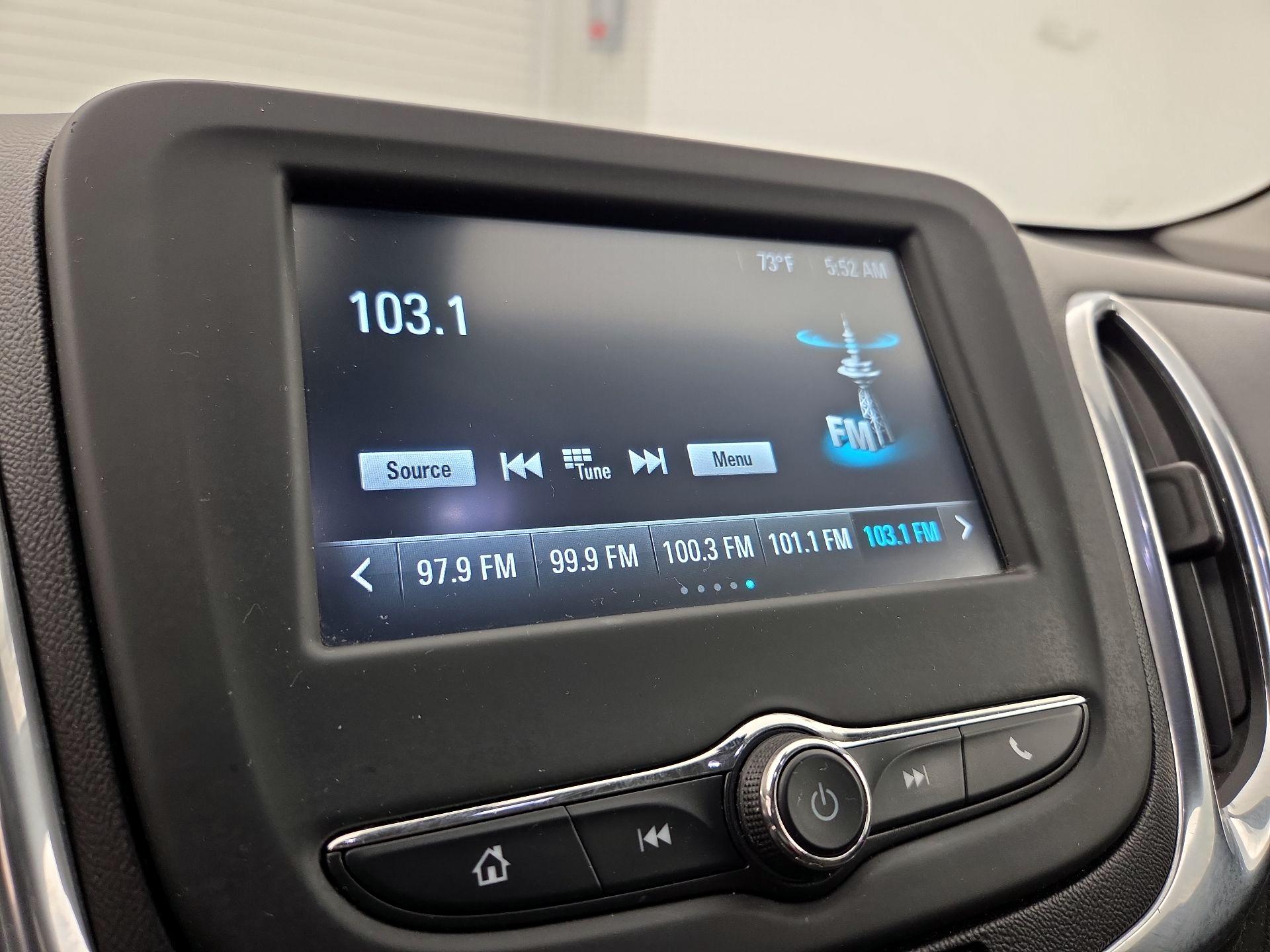 Thumbnail: 2018 Chevrolet Equinox - 15