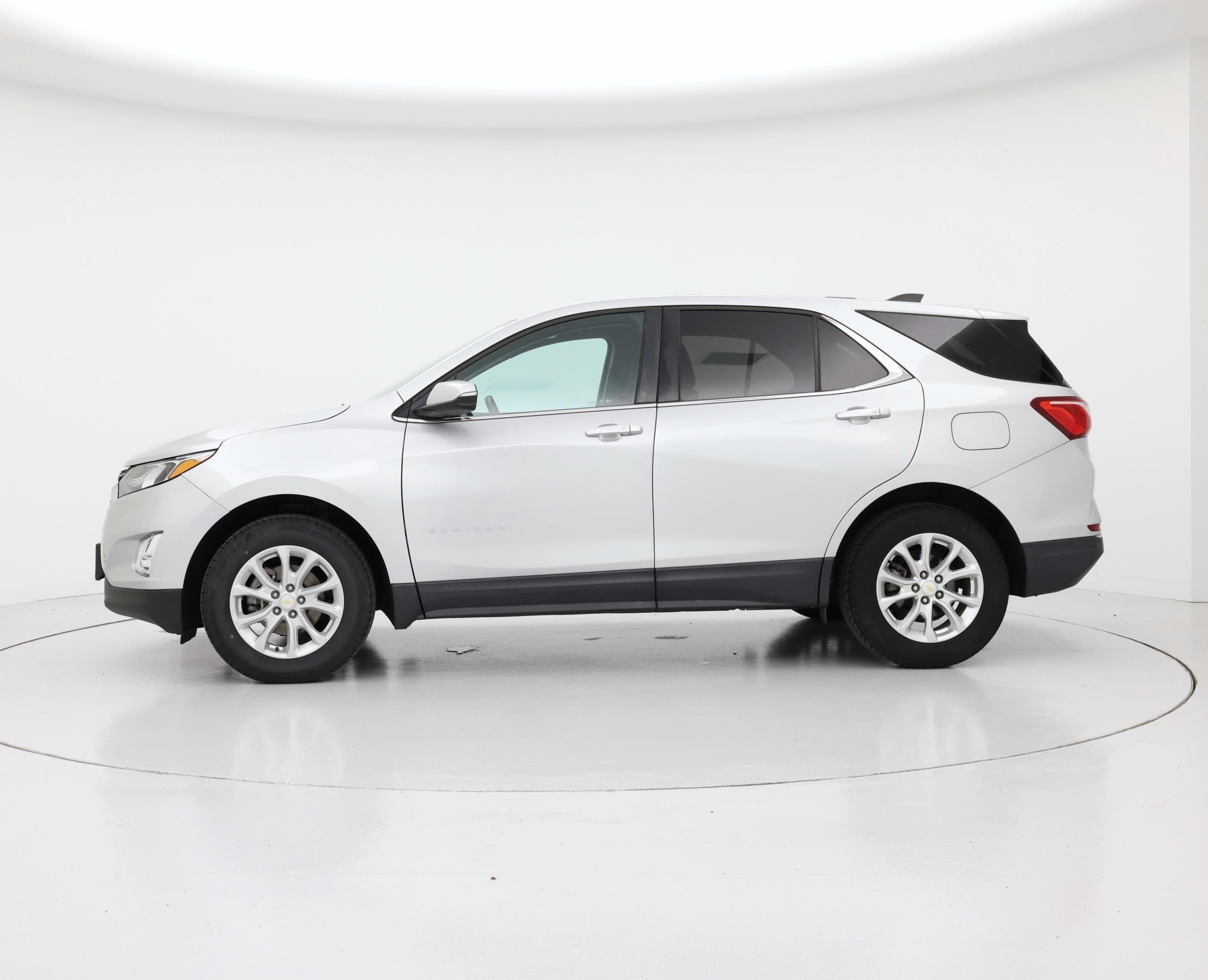 Thumbnail: 2018 Chevrolet Equinox - 3