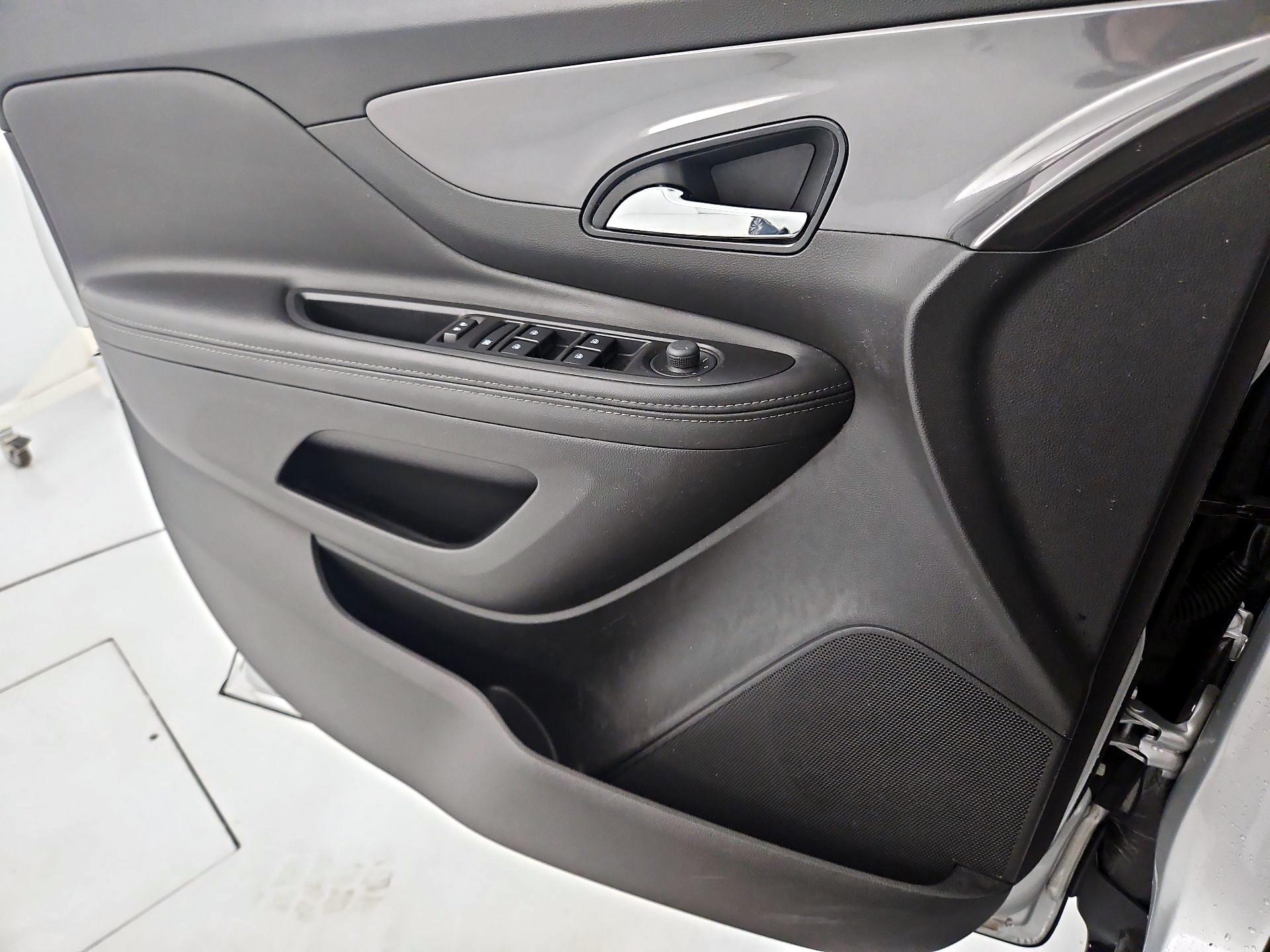 Thumbnail: 2021 Buick Encore - 12