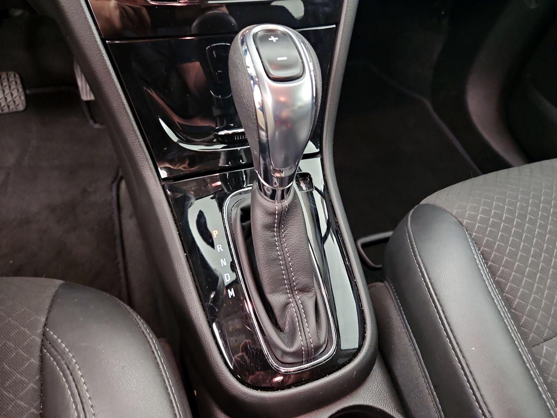 Thumbnail: 2021 Buick Encore - 17