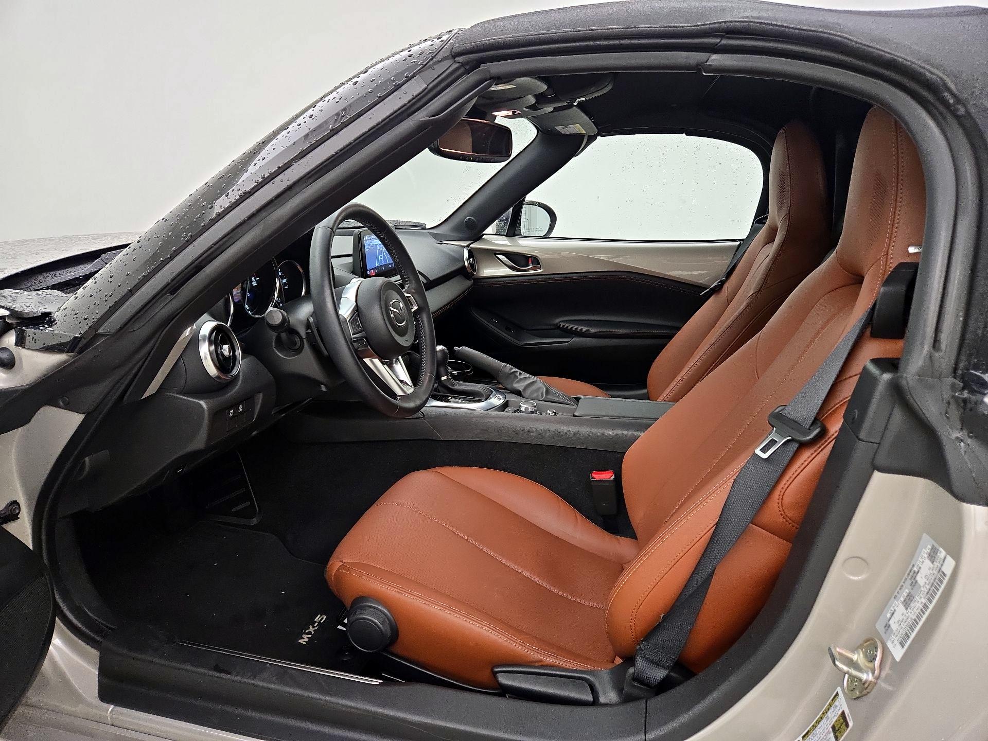 Thumbnail: 2023 Mazda MX-5 Miata - 11