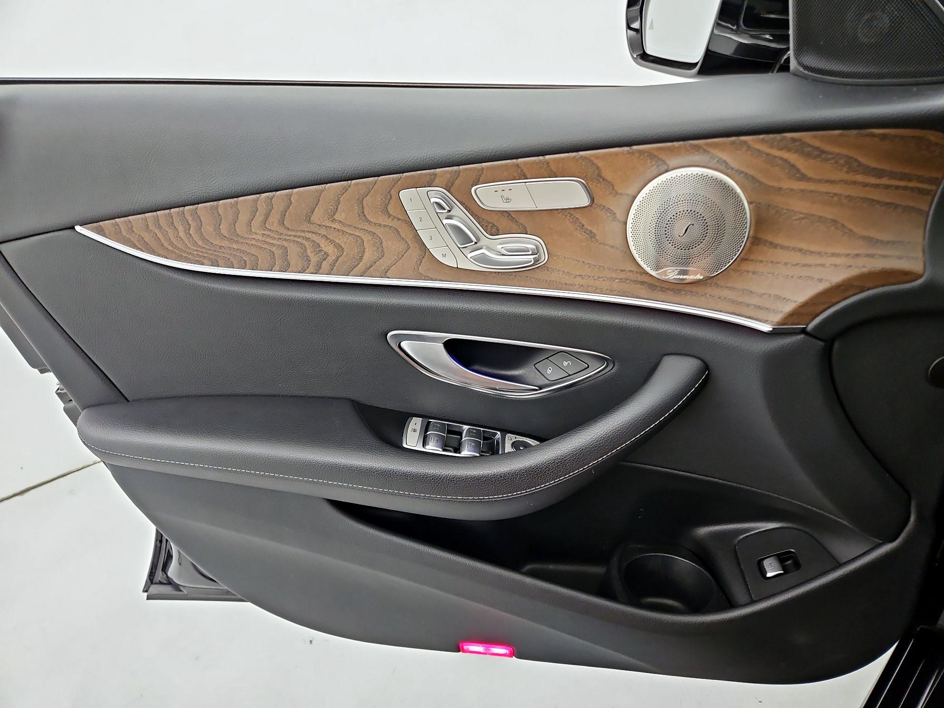 Thumbnail: 2022 Mercedes-Benz E-Class - 12