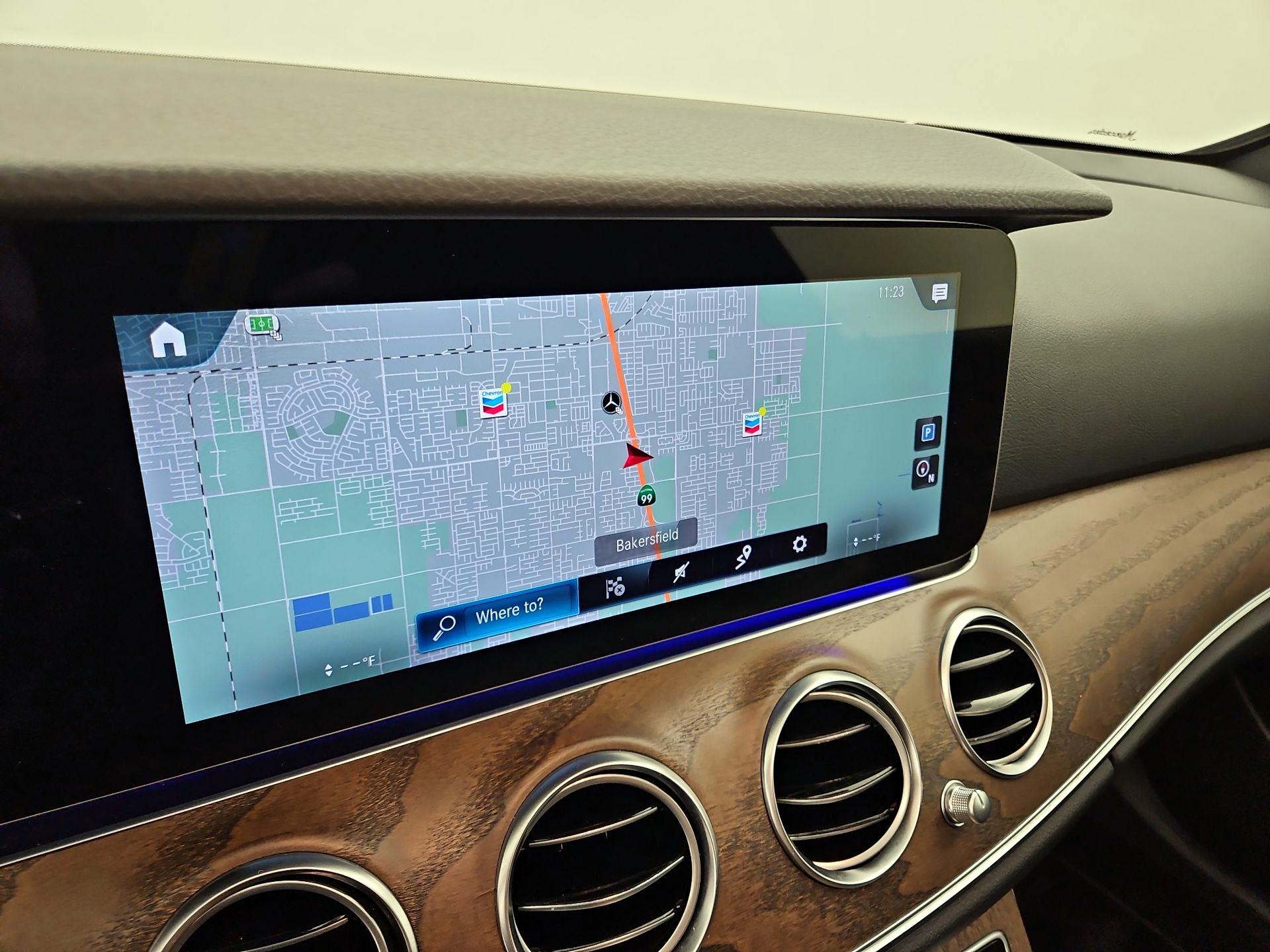 Thumbnail: 2022 Mercedes-Benz E-Class - 14