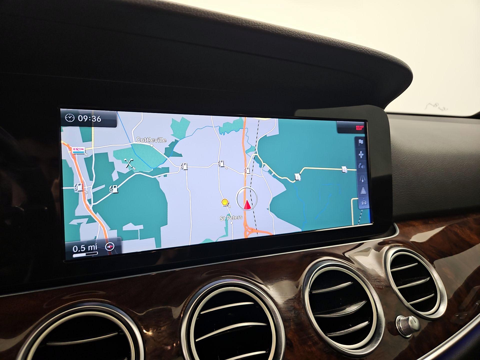 Thumbnail: 2017 Mercedes-Benz E-Class - 14
