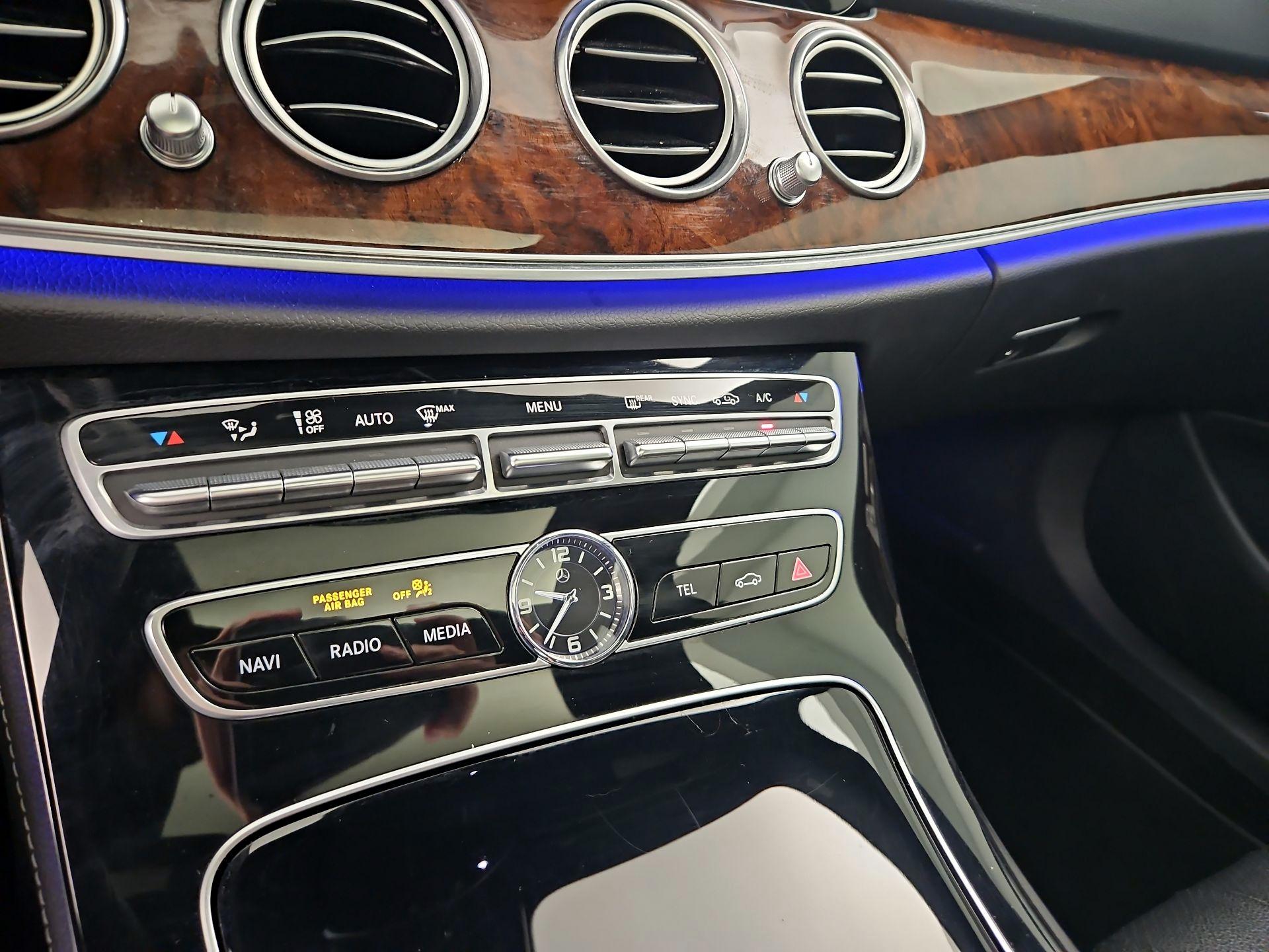 Thumbnail: 2017 Mercedes-Benz E-Class - 17