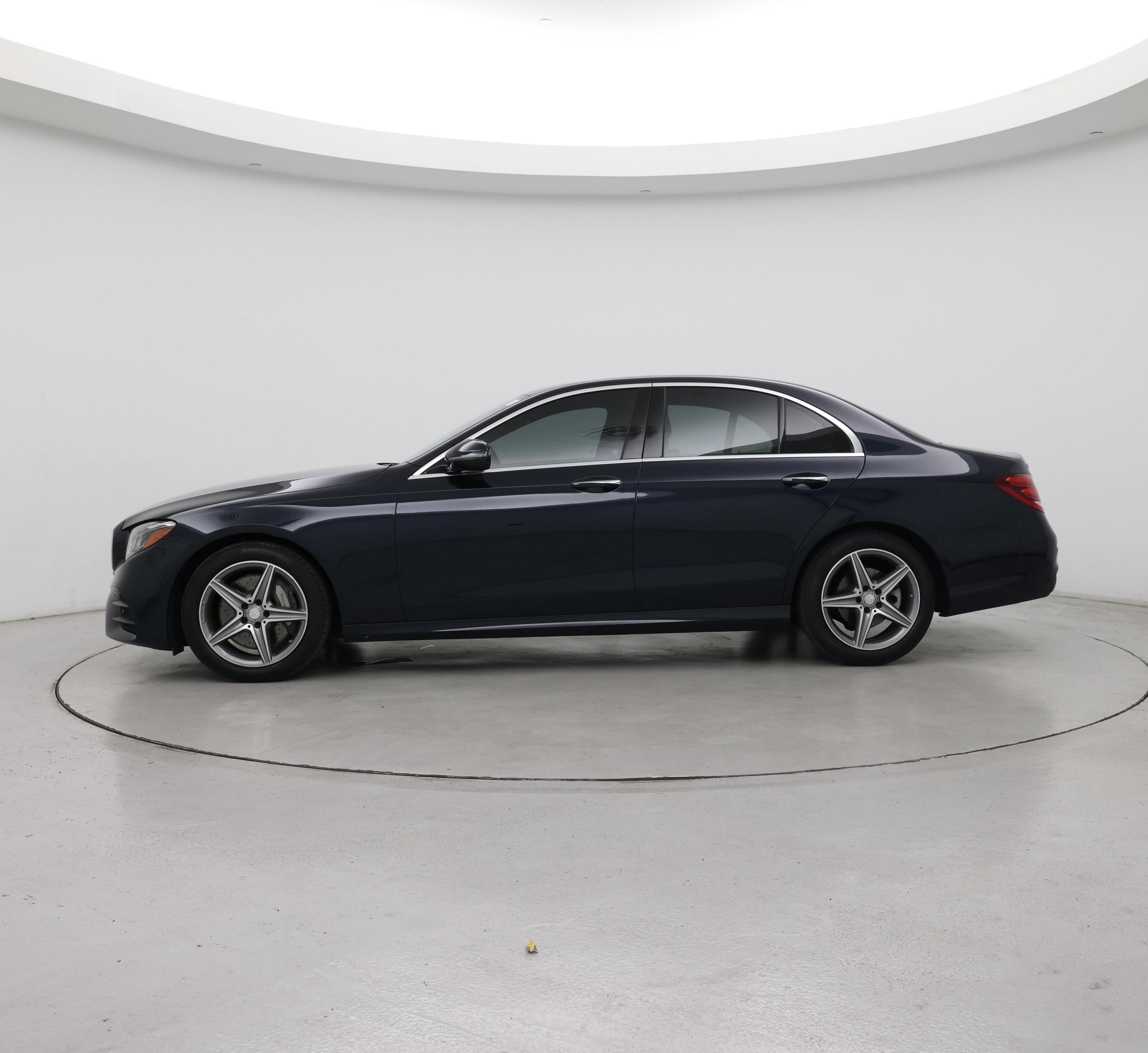 Thumbnail: 2017 Mercedes-Benz E-Class - 3