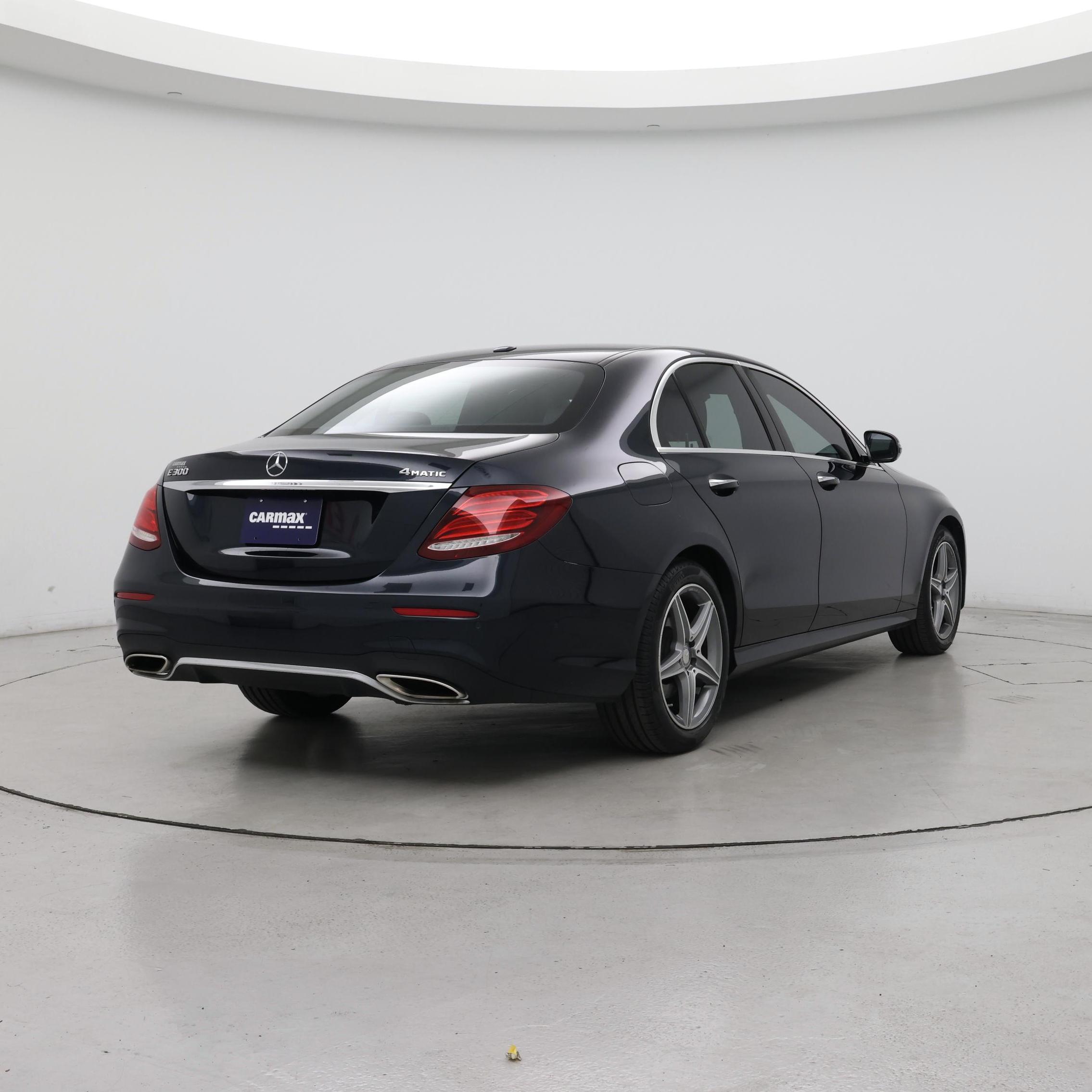 Thumbnail: 2017 Mercedes-Benz E-Class - 8