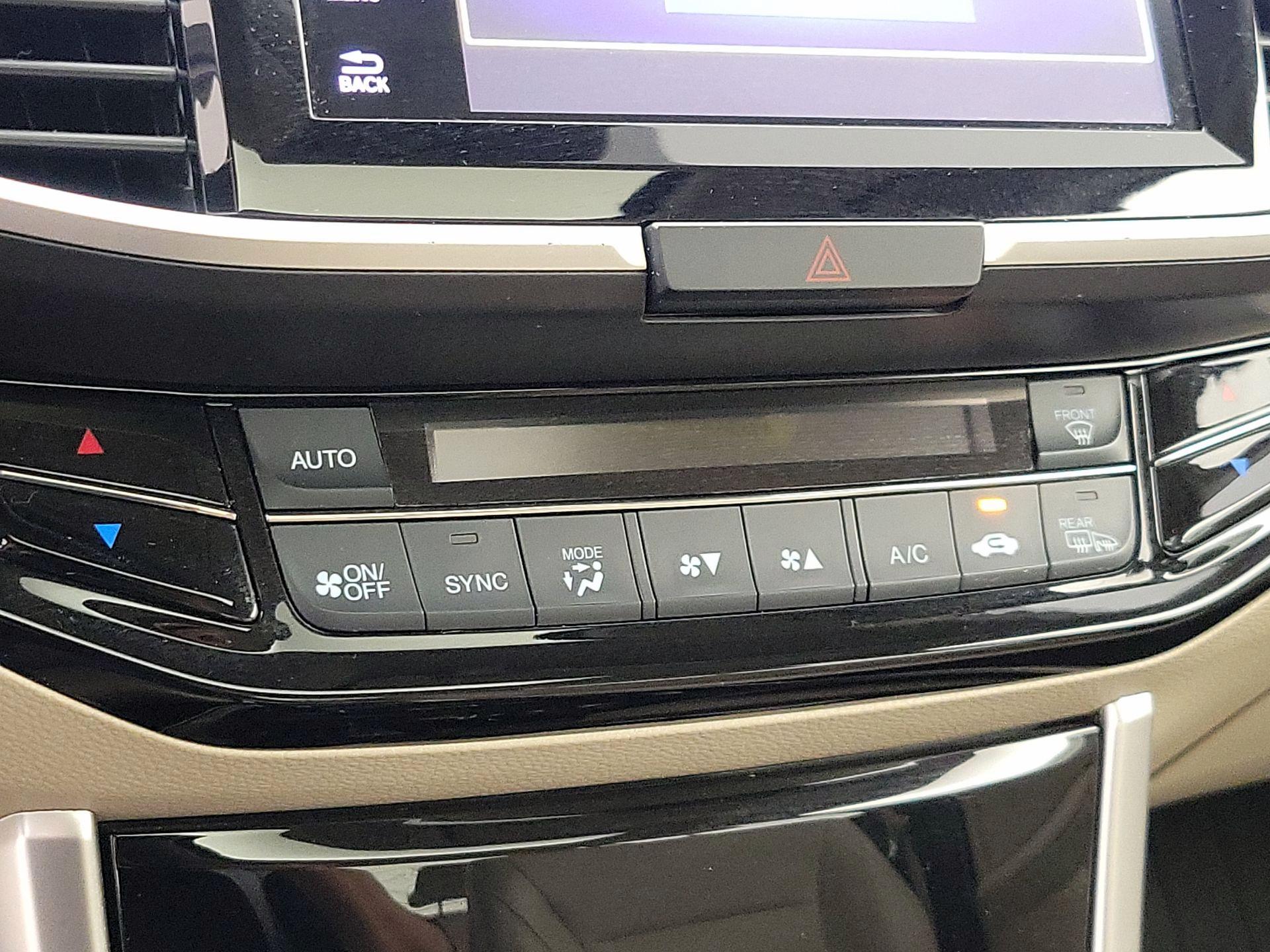 Thumbnail: 2017 Honda Accord - 17